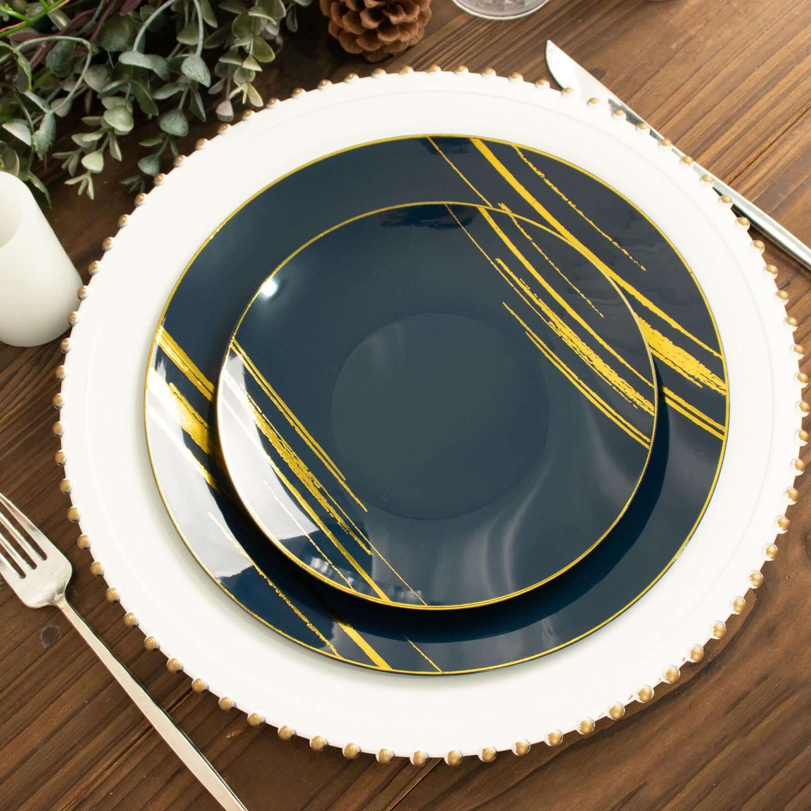 10-Pack Plastic 10 Round Dinner Plates in Navy Blue with Gold Brush Stroked Print - Disposable Party Dinnerware