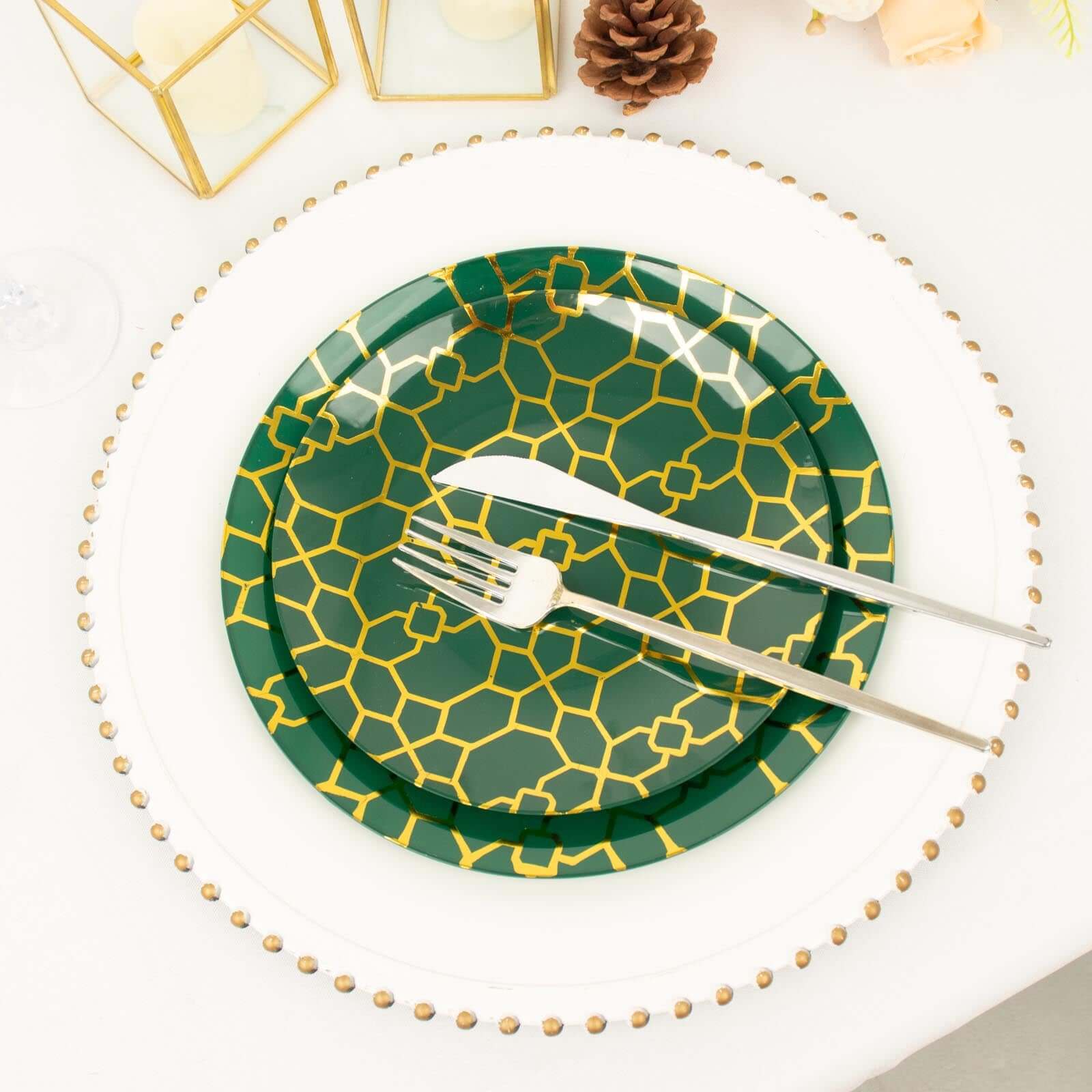 20-Pack Set Plastic Round Dinner and Salad Plates in Hunter Emerald Green with Geometric Gold Print - Modern Disposable Dinnerware Set for Weddings & Celebrations 9, 7