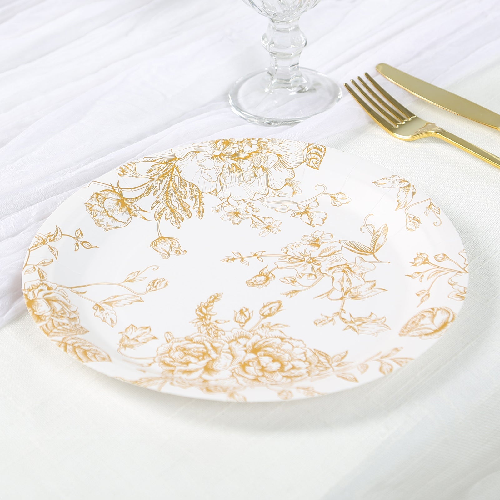 25-Pack Paper 9 Round Dinner Plates in White with Gold French Toile Pattern - Disposable Floral Party Plates for Stylish Events