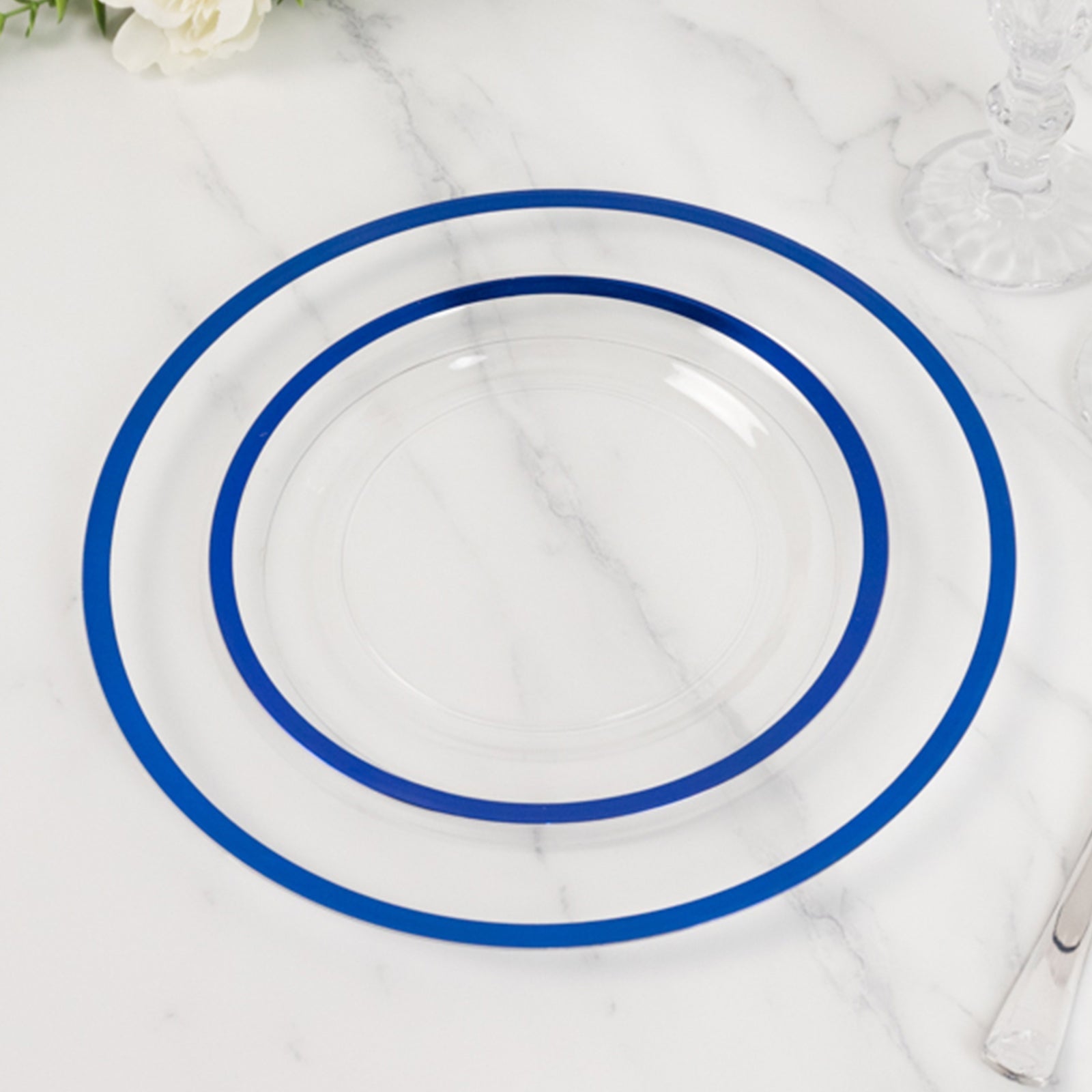 10-Pack Plastic 7 Round Appetizer Plates in Clear with Blue Rim - Sleek Disposable Salad Plates for Banquets & Special Occasions