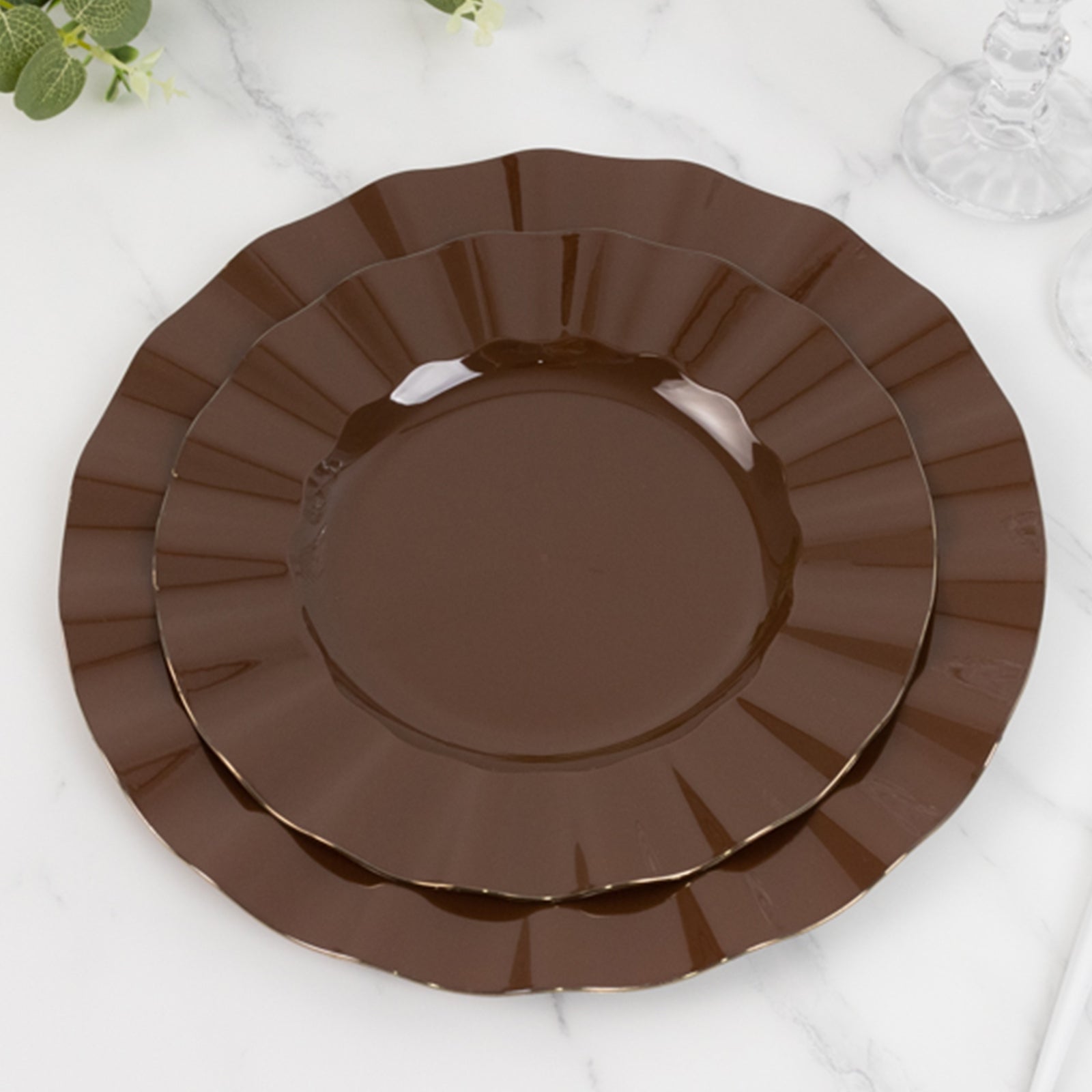 10-Pack Plastic 9 Round Dinner Plates in Cinnamon Brown Ruffled Rim with Gold Edging - Sturdy Disposable Dinnerware