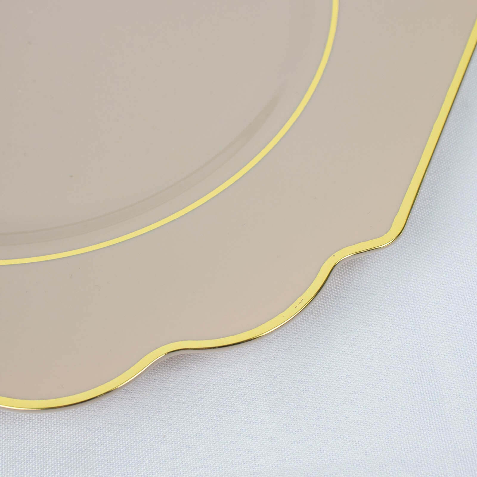 10-Pack Plastic Dinner Plates in Taupe Baroque Design with Scalloped Gold Rim - Heavy Duty Disposable Party Plates 11