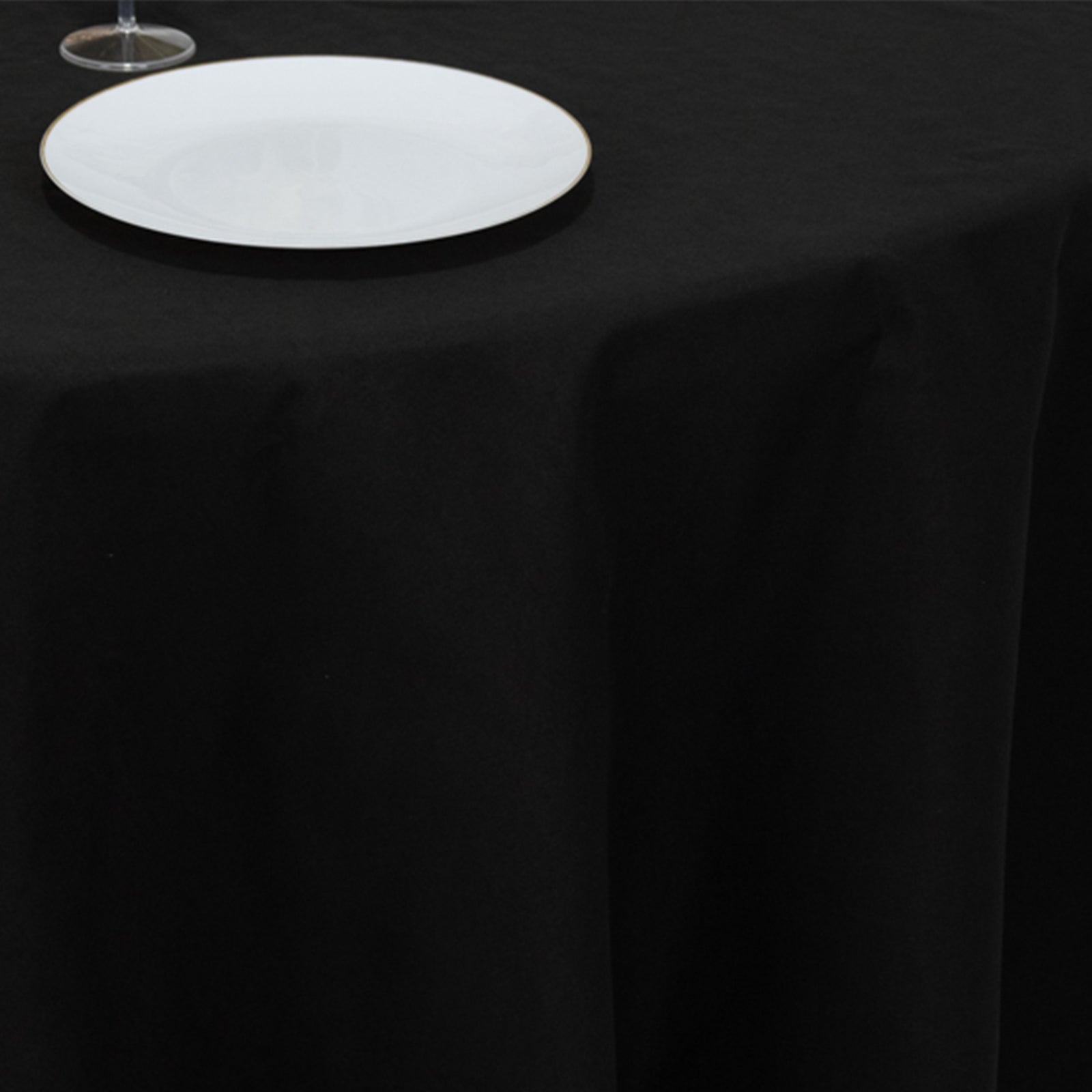 Cotton Blend 108 Round Tablecloth Black - Wrinkle-Resistant Design