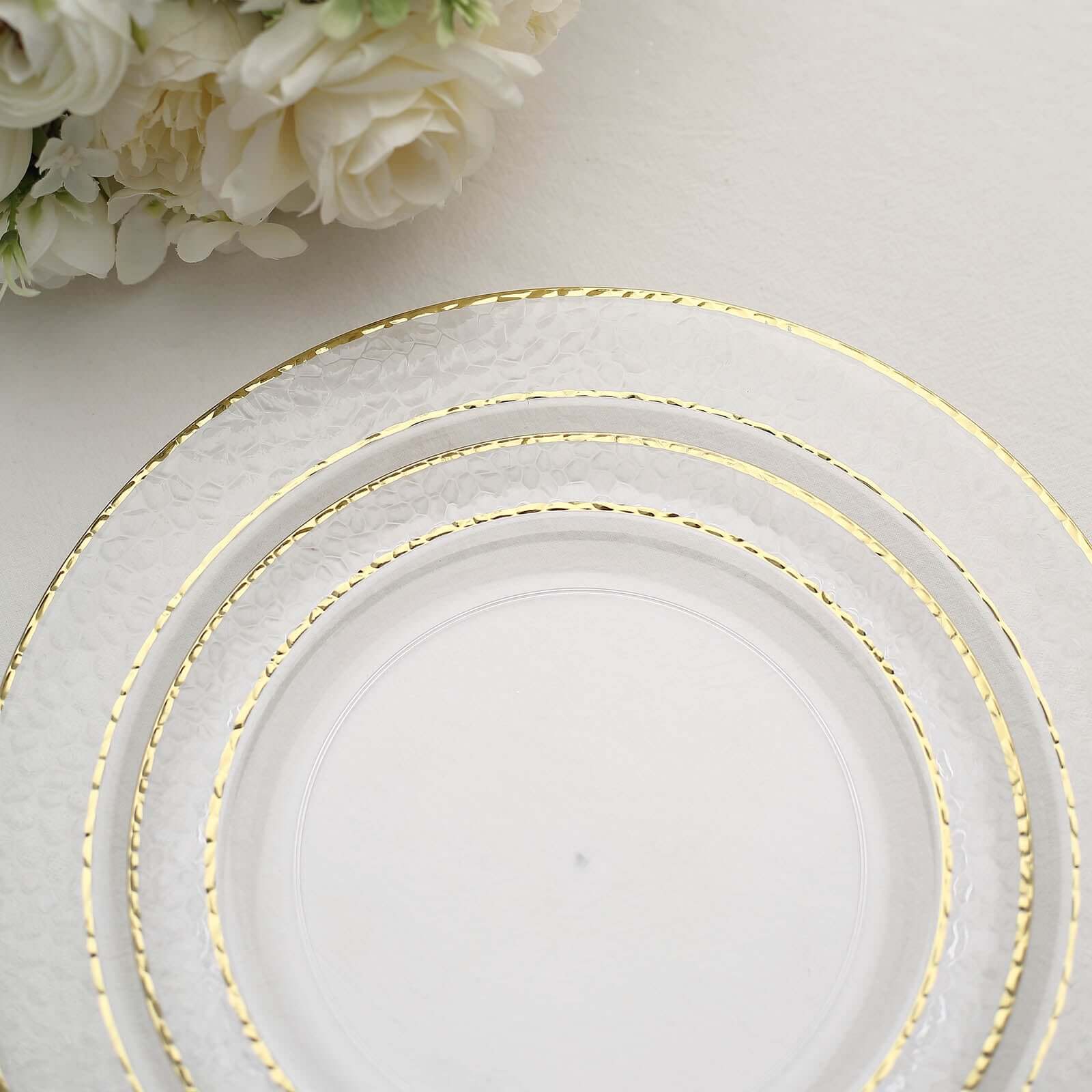 10-Pack Plastic 10 Round Dinner Plates in Clear Hammered Design with Gold Rim - Disposable Party Plates for Chic Banquets & Special Occasions