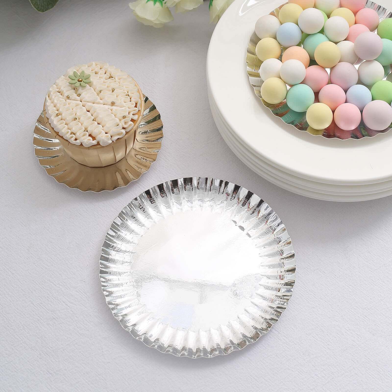 50-Pack Paper 5 Round Dessert Plates in Metallic Silver with Scalloped Rim - Disposable 250GSM Appetizer Party Plates