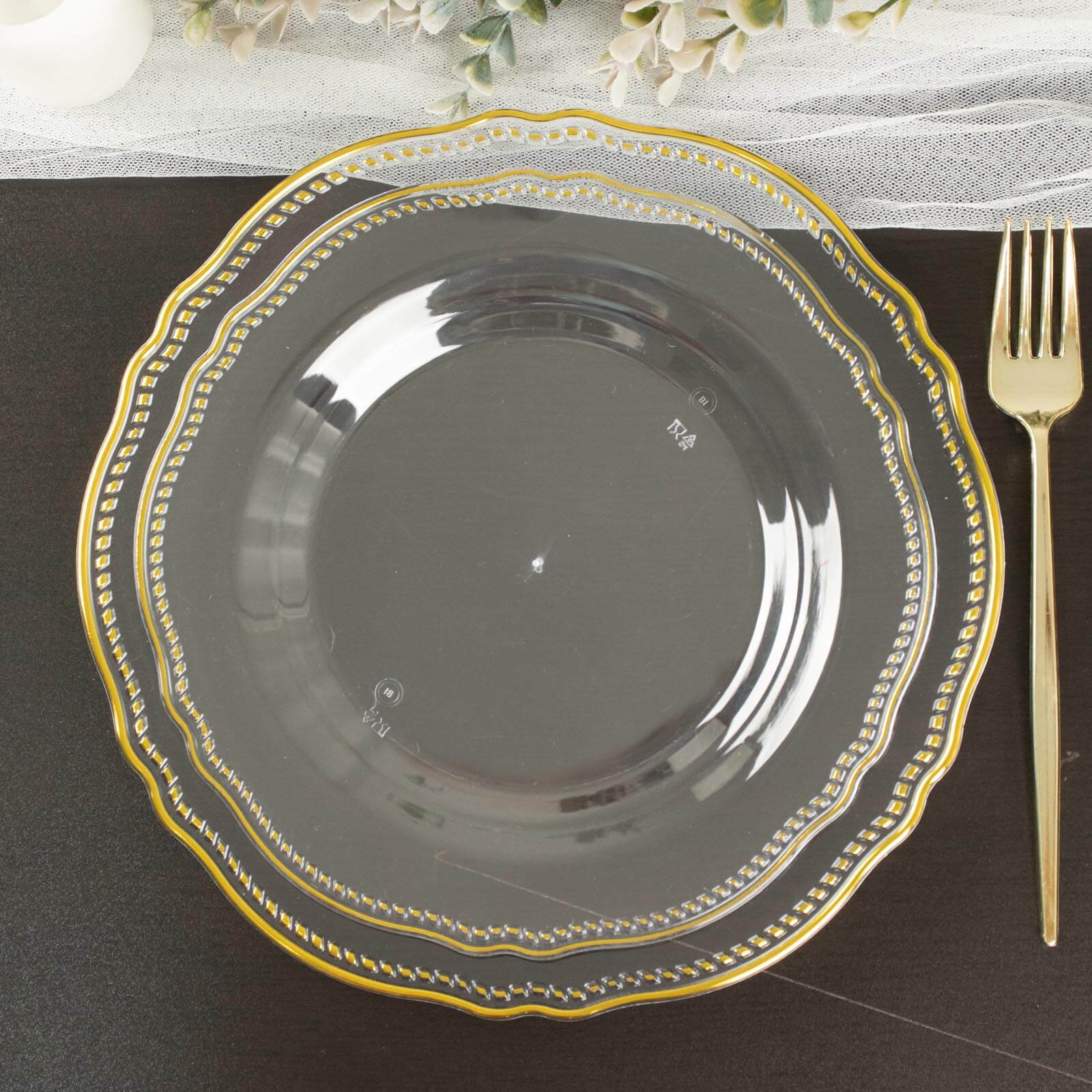 10-Pack Plastic Dinner Plates in Clear with Gold Scalloped Rim - Disposable Party Plates 9