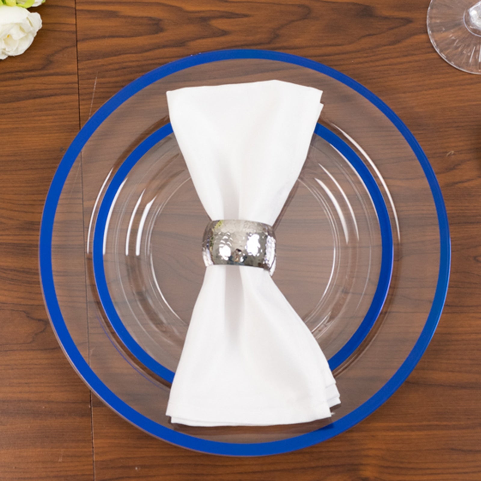 10-Pack Plastic 7 Round Appetizer Plates in Clear with Blue Rim - Sleek Disposable Salad Plates for Banquets & Special Occasions