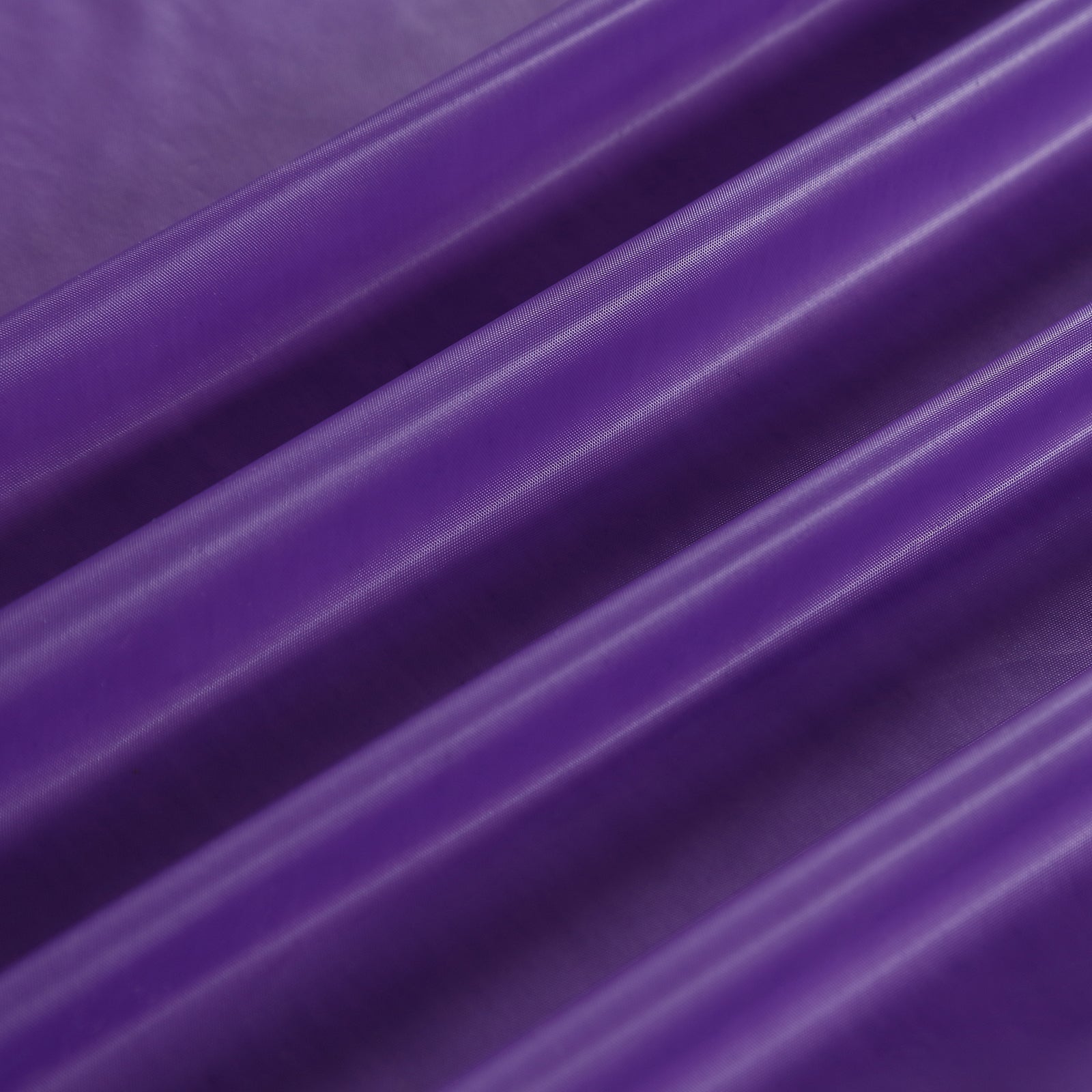 5-Pack Plastic Table Covers Purple Rectangle - Reliable PVC Disposable Covers for Gatherings 54x108