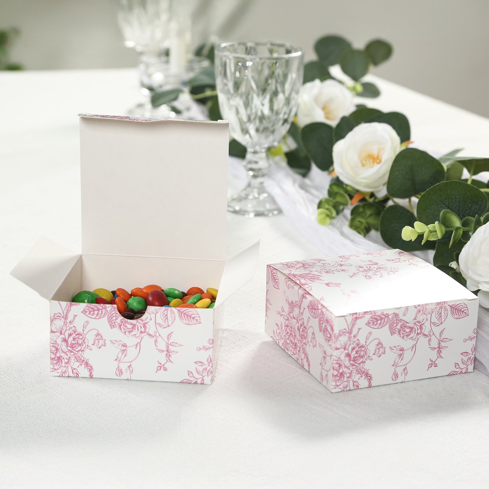 25 Pack Party Favors Boxes in French Toile Pattern, Matte Pink and White Candy Gift Boxes - Cardstock Paper - 4x4x2