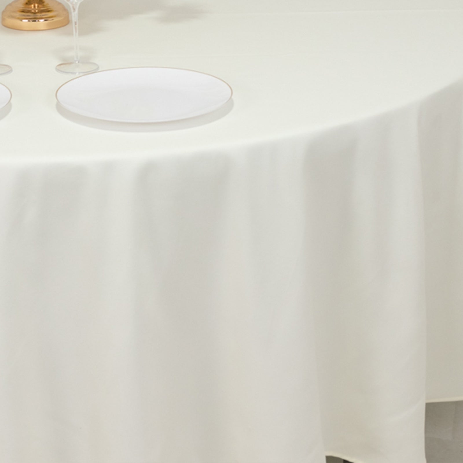 Cotton Blend 108 Round Tablecloth Ivory - Wrinkle-Resistant Design