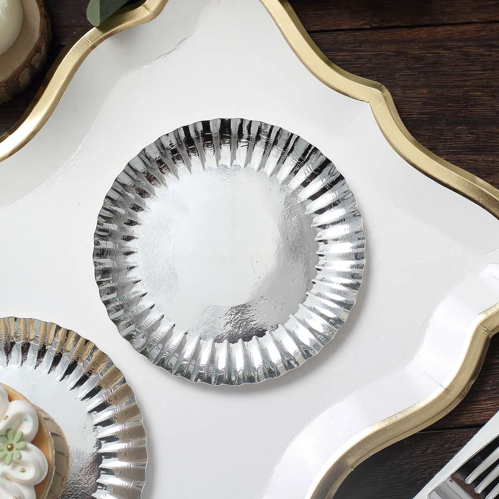 50-Pack Paper 5 Round Dessert Plates in Metallic Silver with Scalloped Rim - Disposable 250GSM Appetizer Party Plates