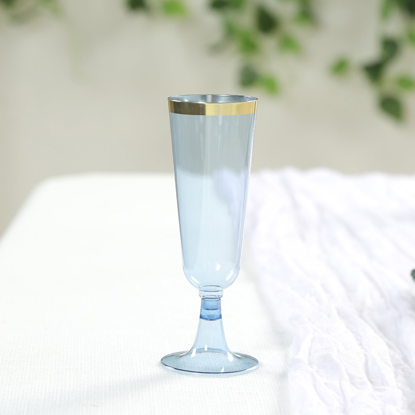 12-Pack Plastic Champagne Flutes Transparent Dusty Blue with Gold Rim - Stylish Disposable Cocktail Glasses for Parties 5oz 6