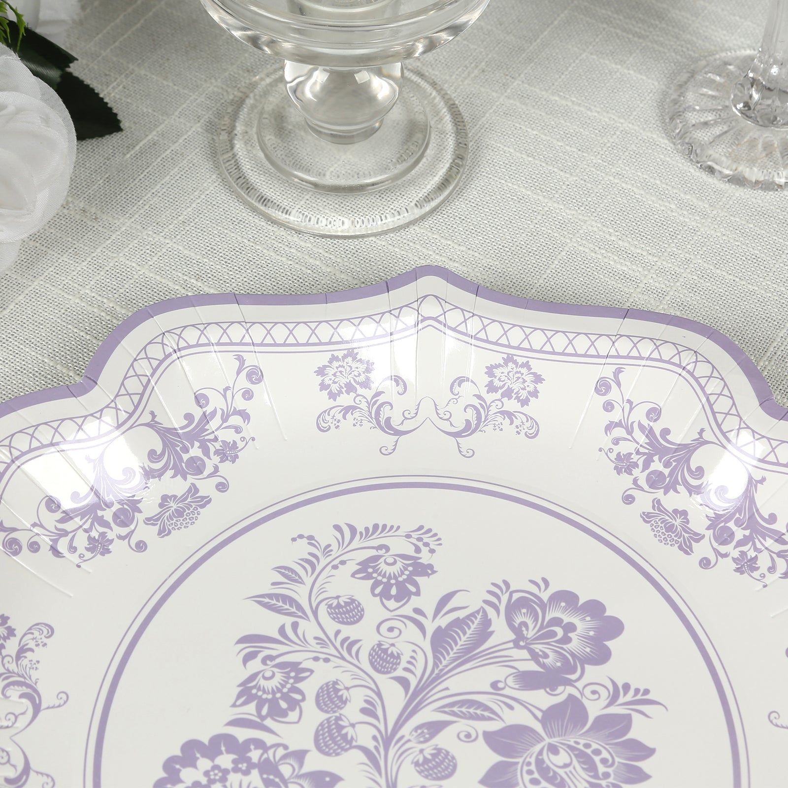 25-Pack Paper Dinner Plates in White with Lavender Lilac French Toile Print & Scallop Rim - Stylish Disposable 300GSM Floral Party Plates 10