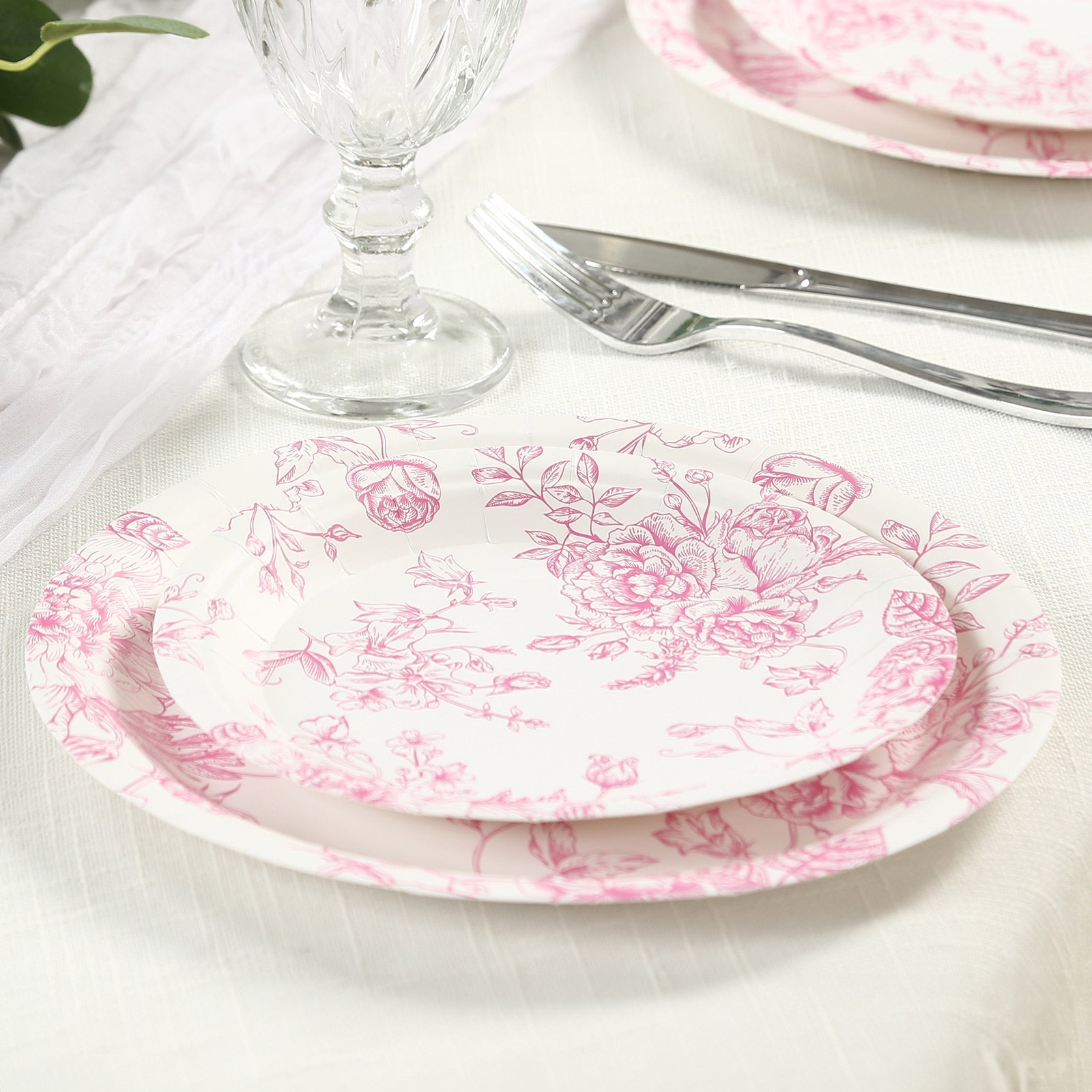 25-Pack Paper 7 Round Dessert Plates in White with Matte Pink French Toile Pattern - Disposable Floral Salad Appetizer Plates