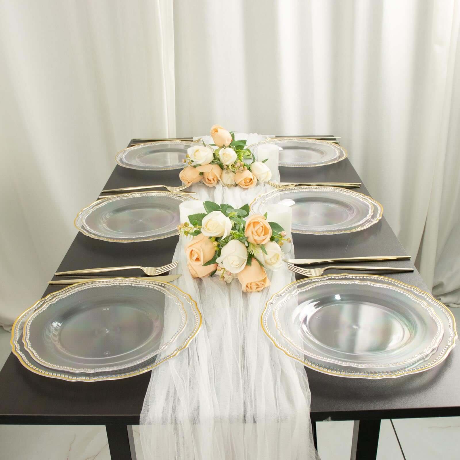 10-Pack Plastic Dinner Plates in Clear with Gold Scalloped Rim - Disposable Party Plates 9