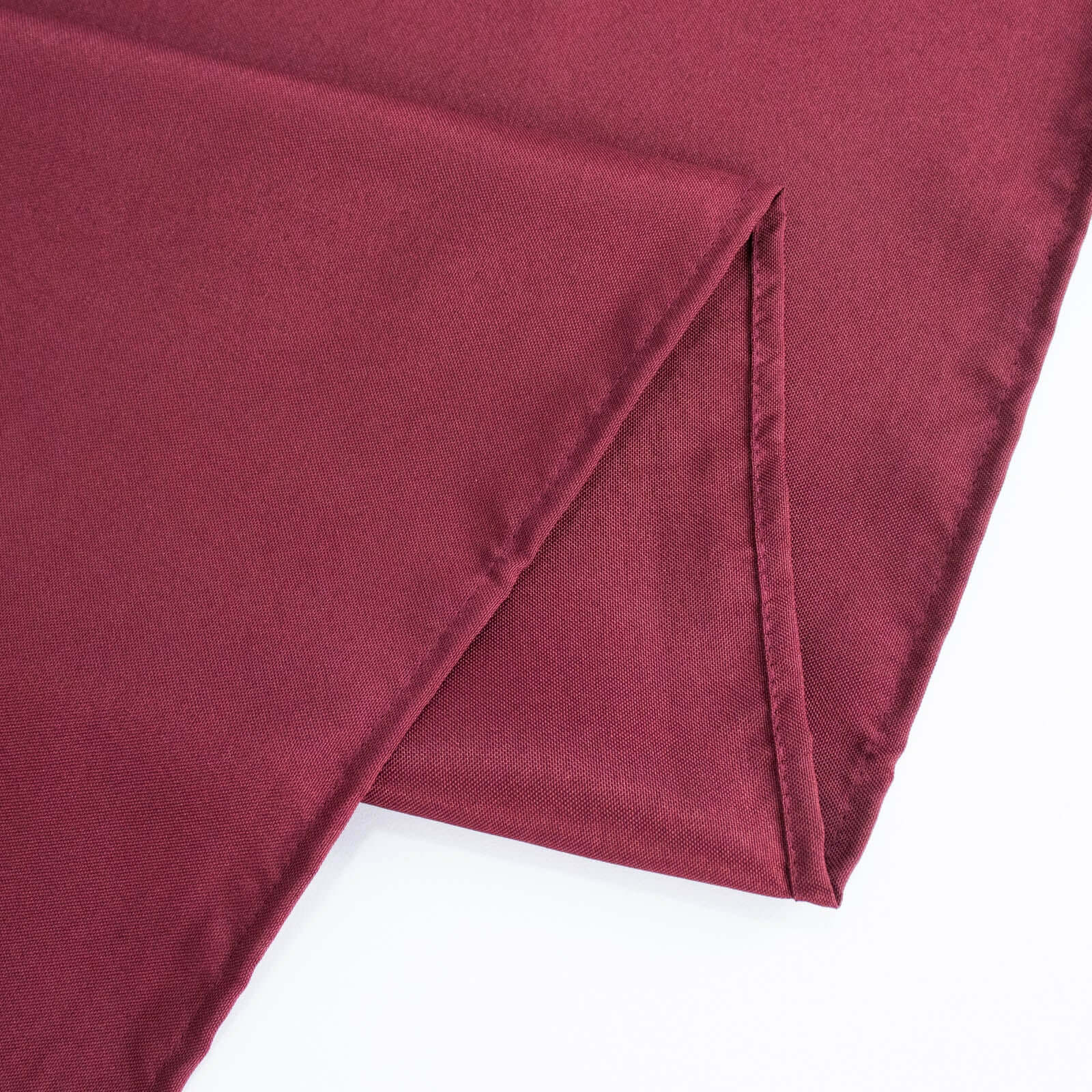 Premium Polyester 132 Round Tablecloth Burgundy - Seamless 220GSM Wrinkle-Resistant Table Cover