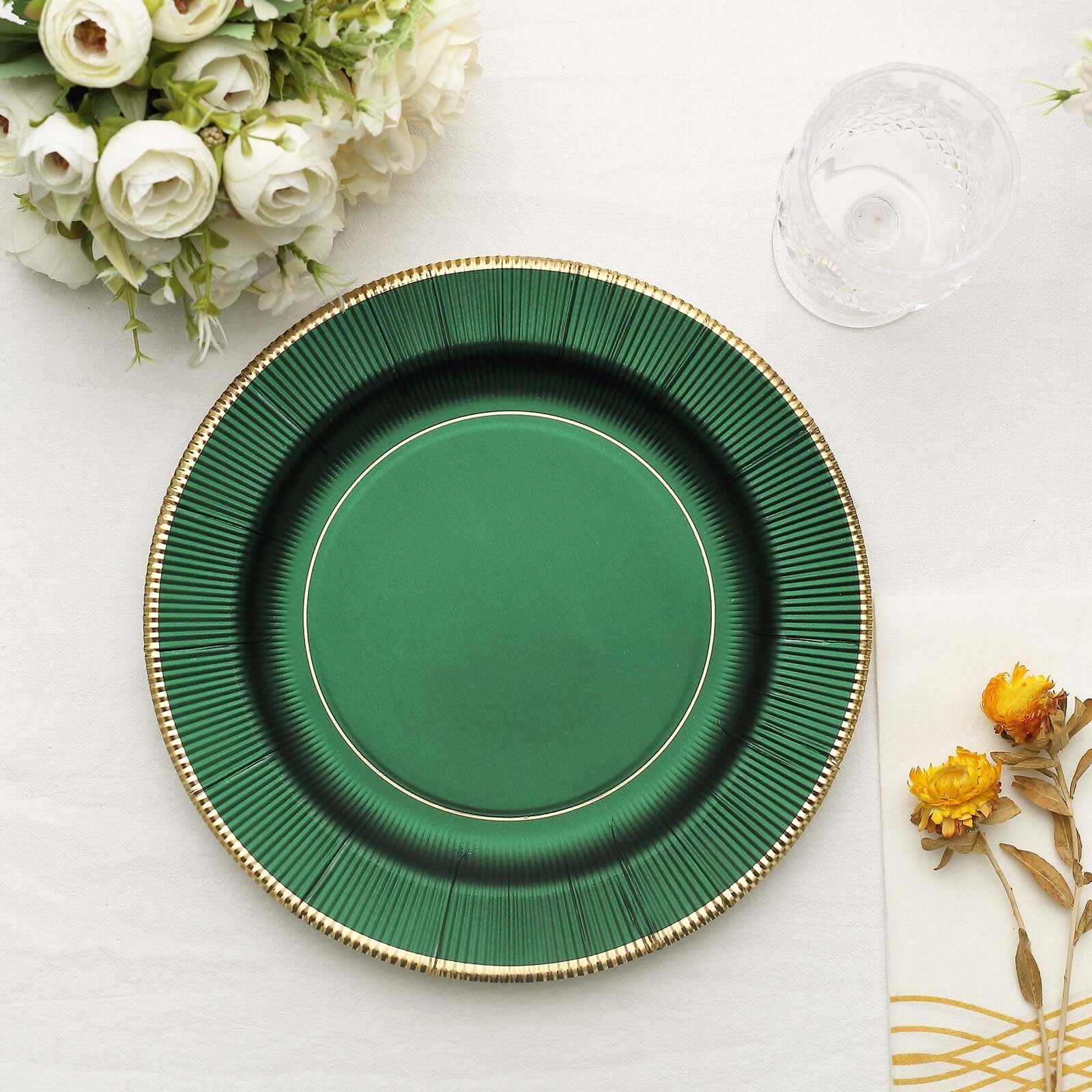 25-Pack Paper 10 Round Dinner Plates in Hunter Emerald Green Sunray Design with Gold Rim - Disposable Heavy Duty 350GSM Party Plates