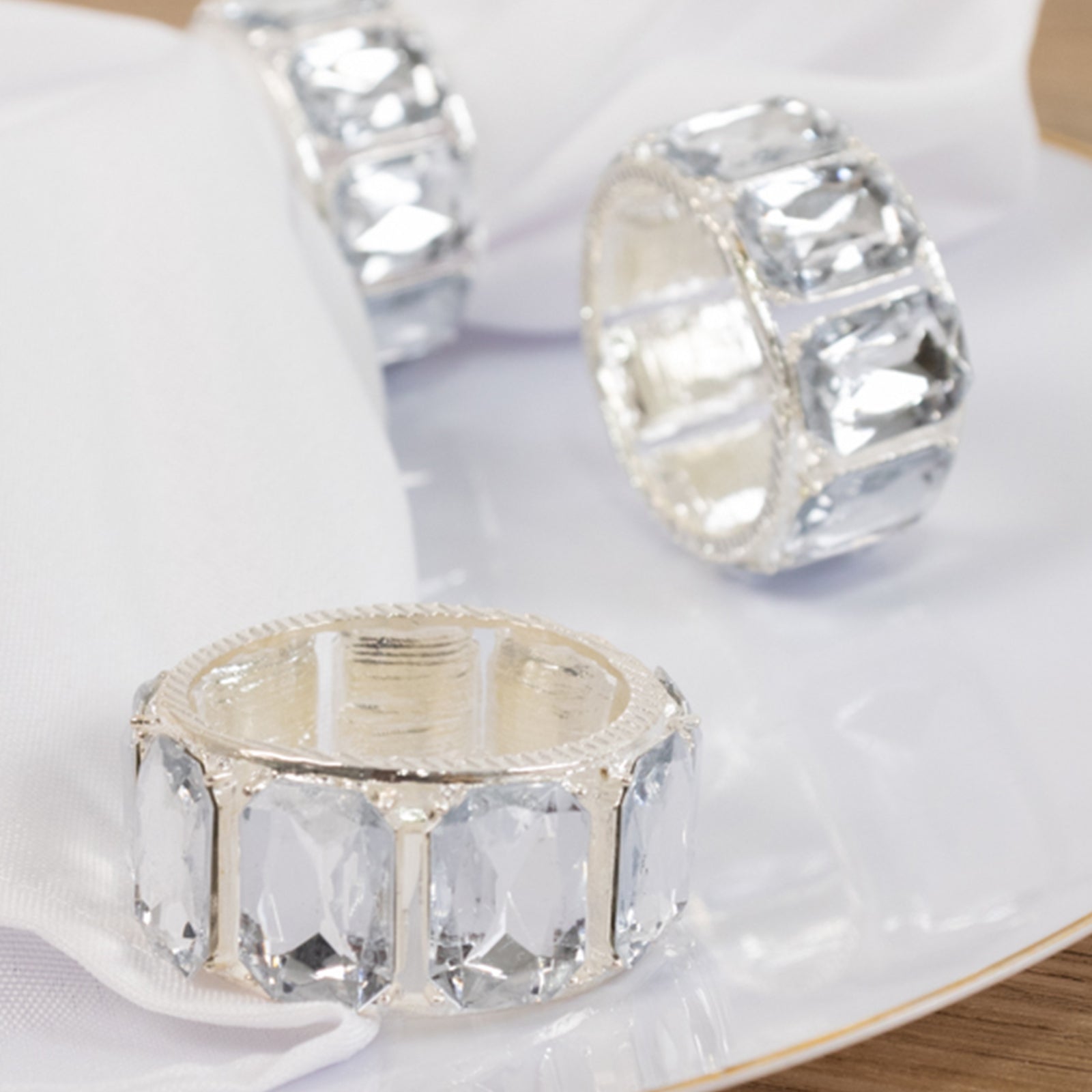 4 Pack Crystal Diamond Gem Napkin Rings – Luxury Napkin Holders for Elegant Table Decor