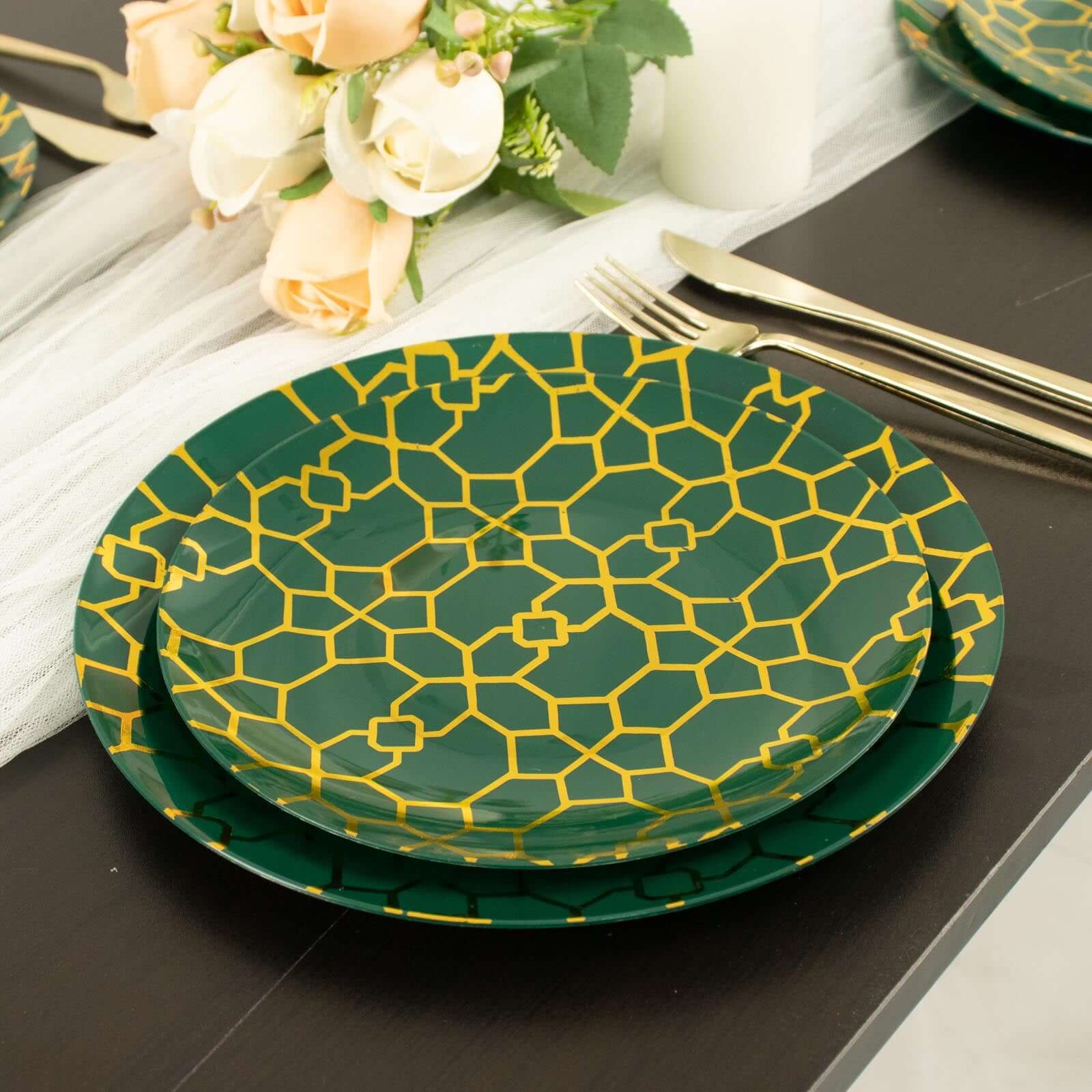 20-Pack Set Plastic Round Dinner and Salad Plates in Hunter Emerald Green with Geometric Gold Print - Modern Disposable Dinnerware Set for Weddings & Celebrations 9, 7