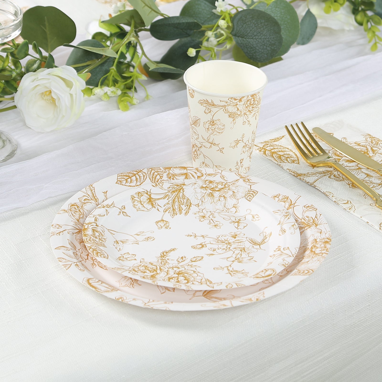 25-Pack Paper 9 Round Dinner Plates in White with Gold French Toile Pattern - Disposable Floral Party Plates for Stylish Events