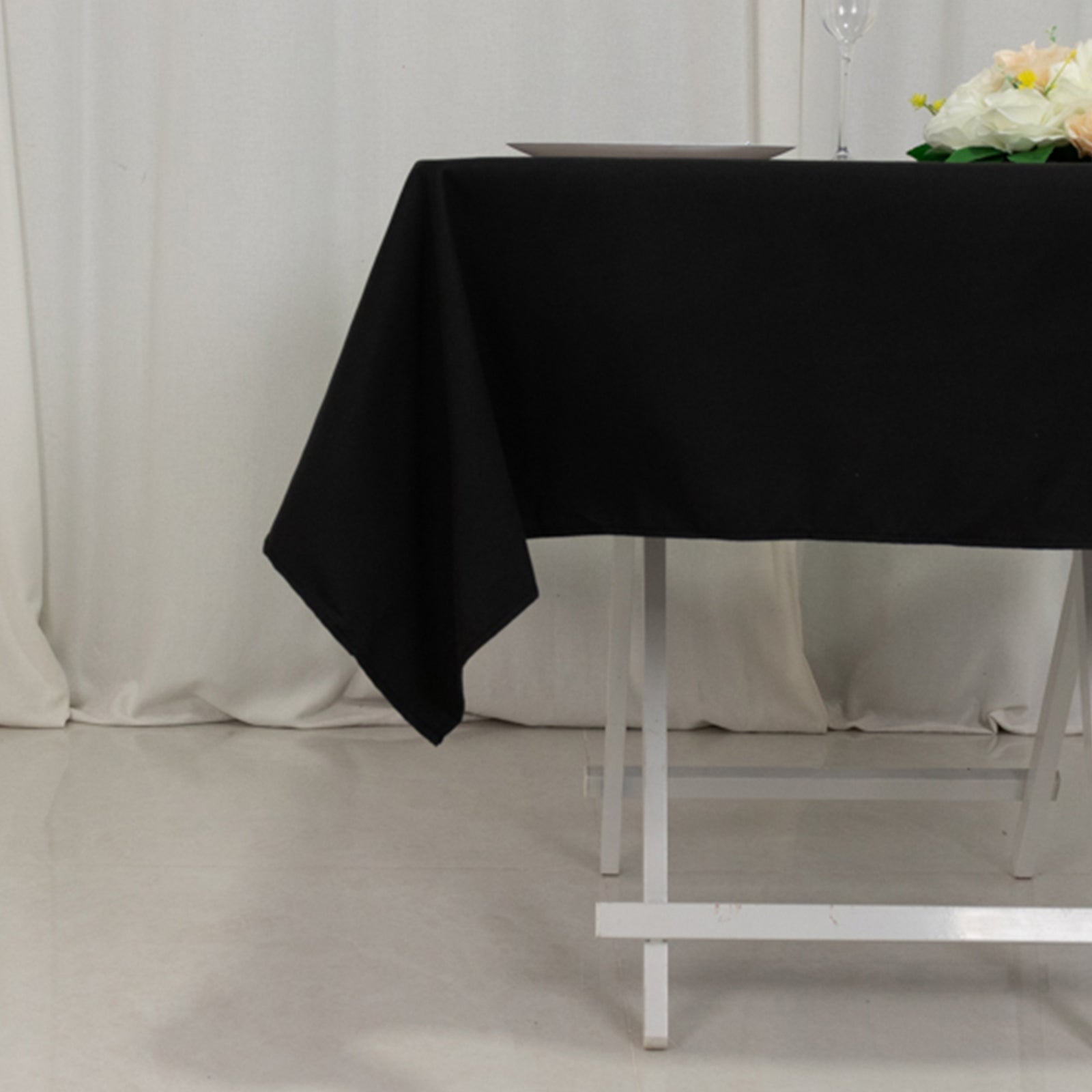 Cotton Blend 54x54 Square Tablecloth Black - Wrinkle-Resistant Finish for Modern Table Settings