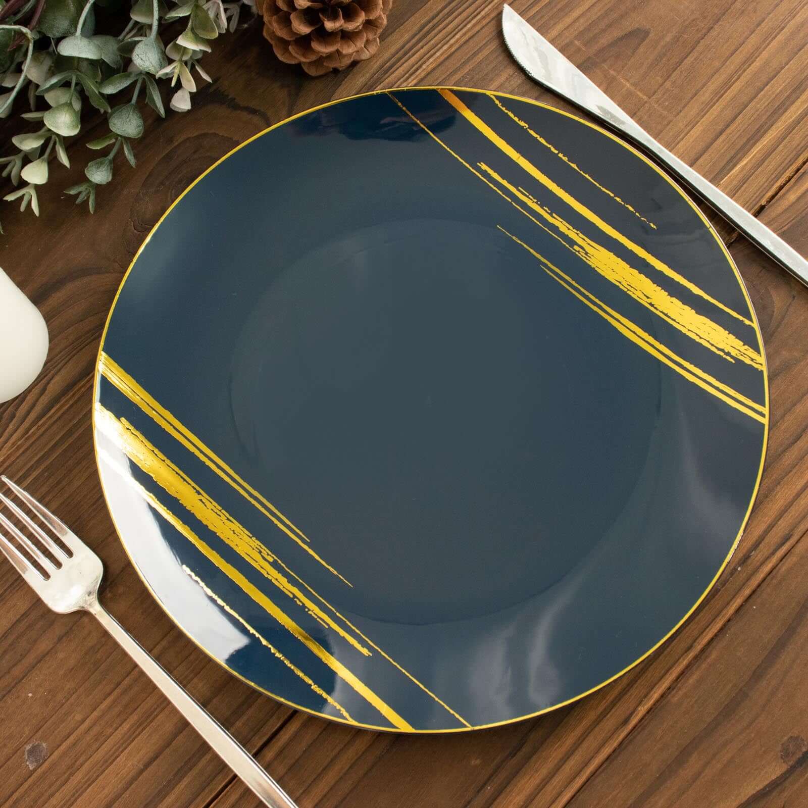 10-Pack Plastic 10 Round Dinner Plates in Navy Blue with Gold Brush Stroked Print - Disposable Party Dinnerware