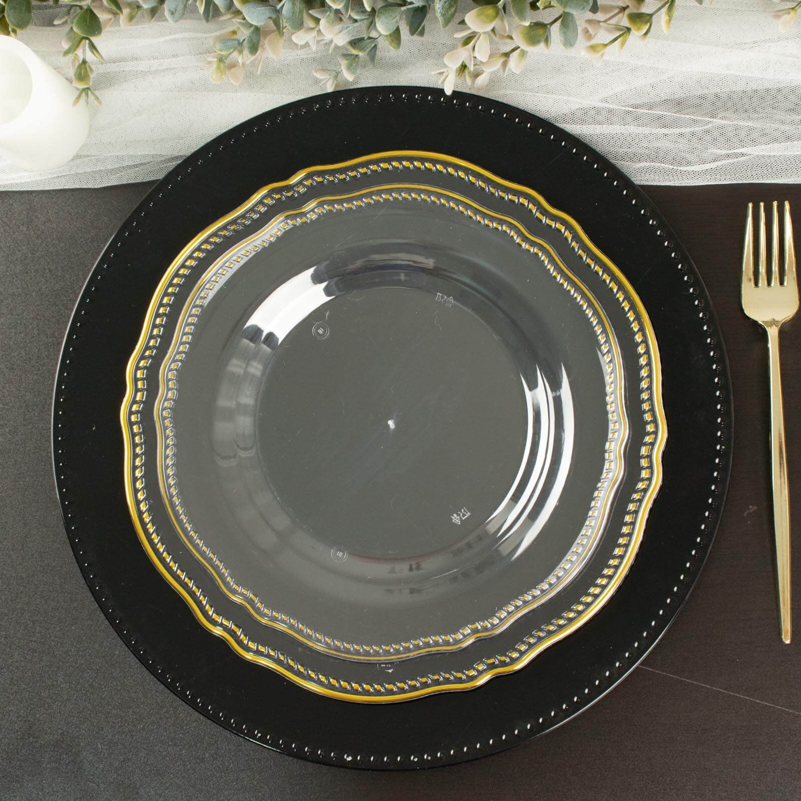 10-Pack Plastic 10 Dinner Plates in Clear with Gold Scalloped Rim - Disposable Large Party Plates