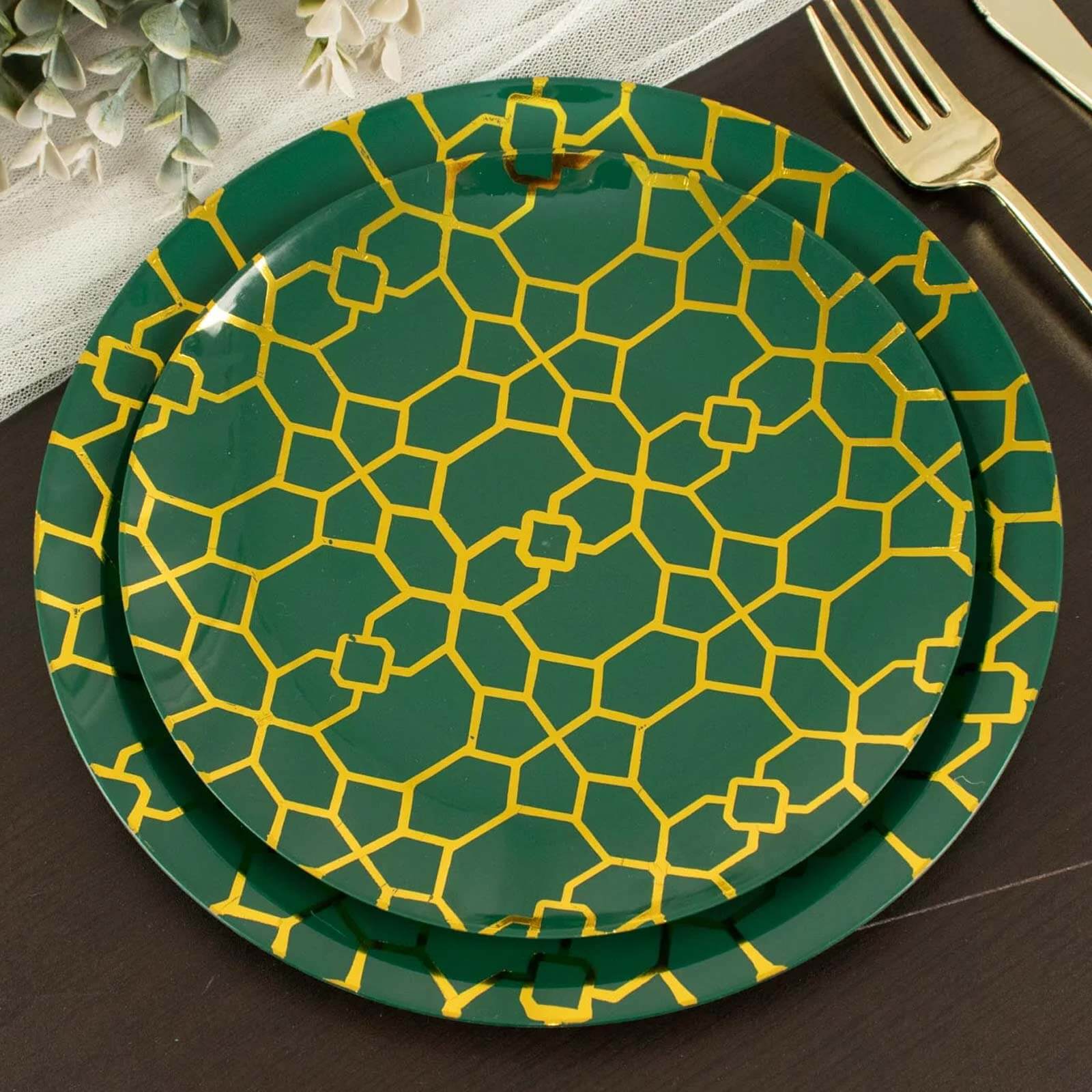 20-Pack Set Plastic Round Dinner and Salad Plates in Hunter Emerald Green with Geometric Gold Print - Modern Disposable Dinnerware Set for Weddings & Celebrations 9, 7