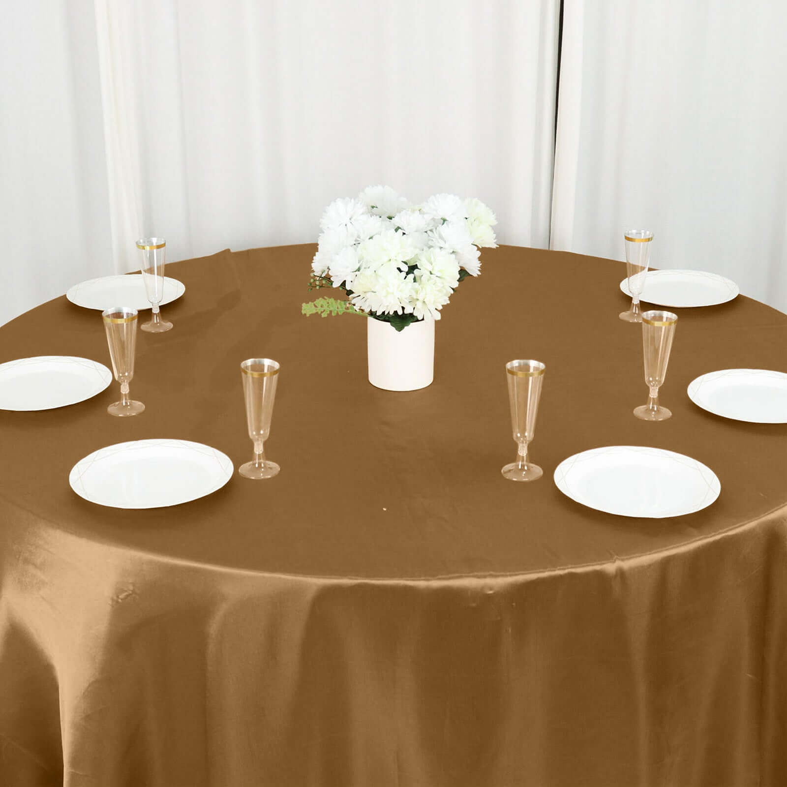 Satin 132 Round Tablecloth Gold - Stylish Seamless Table Cover for Weddings & Events