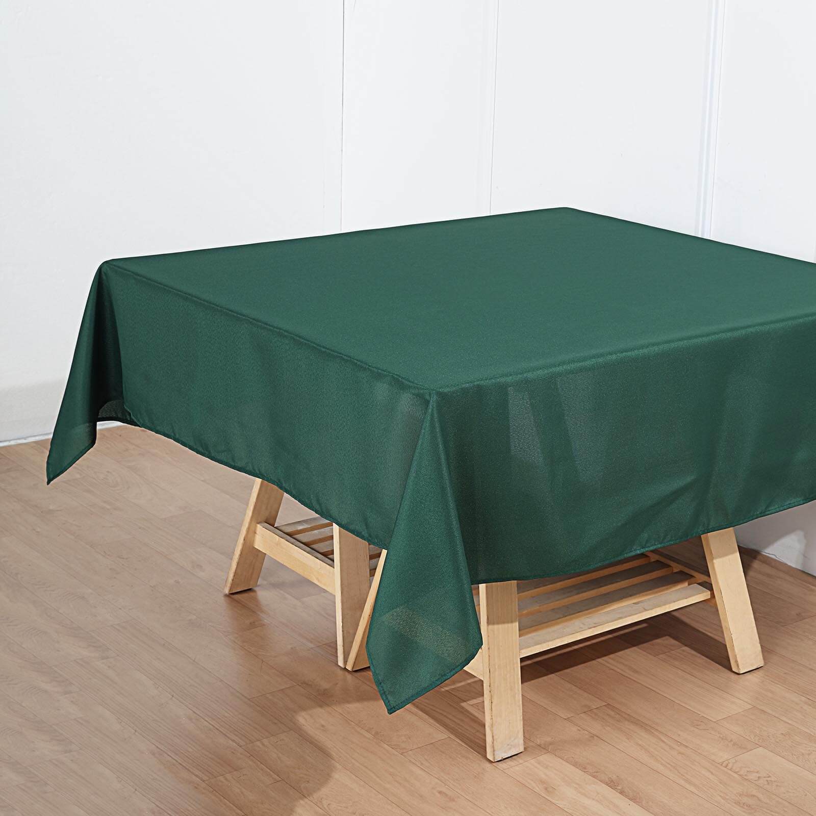 Polyester Square 70x70 Tablecloth Hunter Emerald Green - Wrinkle-Resistant & Durable Table Cover