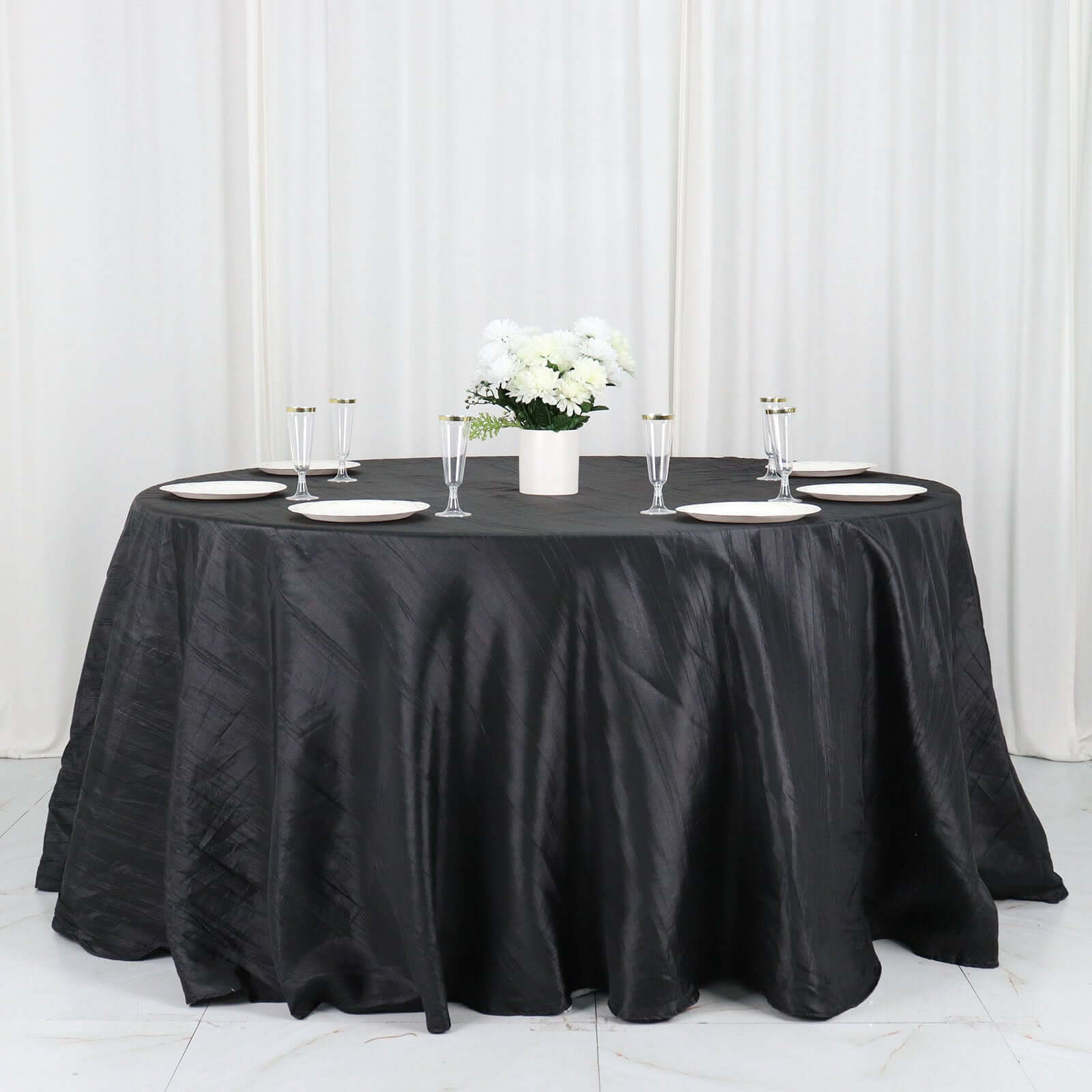 Taffeta 132 Round Tablecloth Black - Seamless Accordion Crinkle Design for Exquisite Occasions