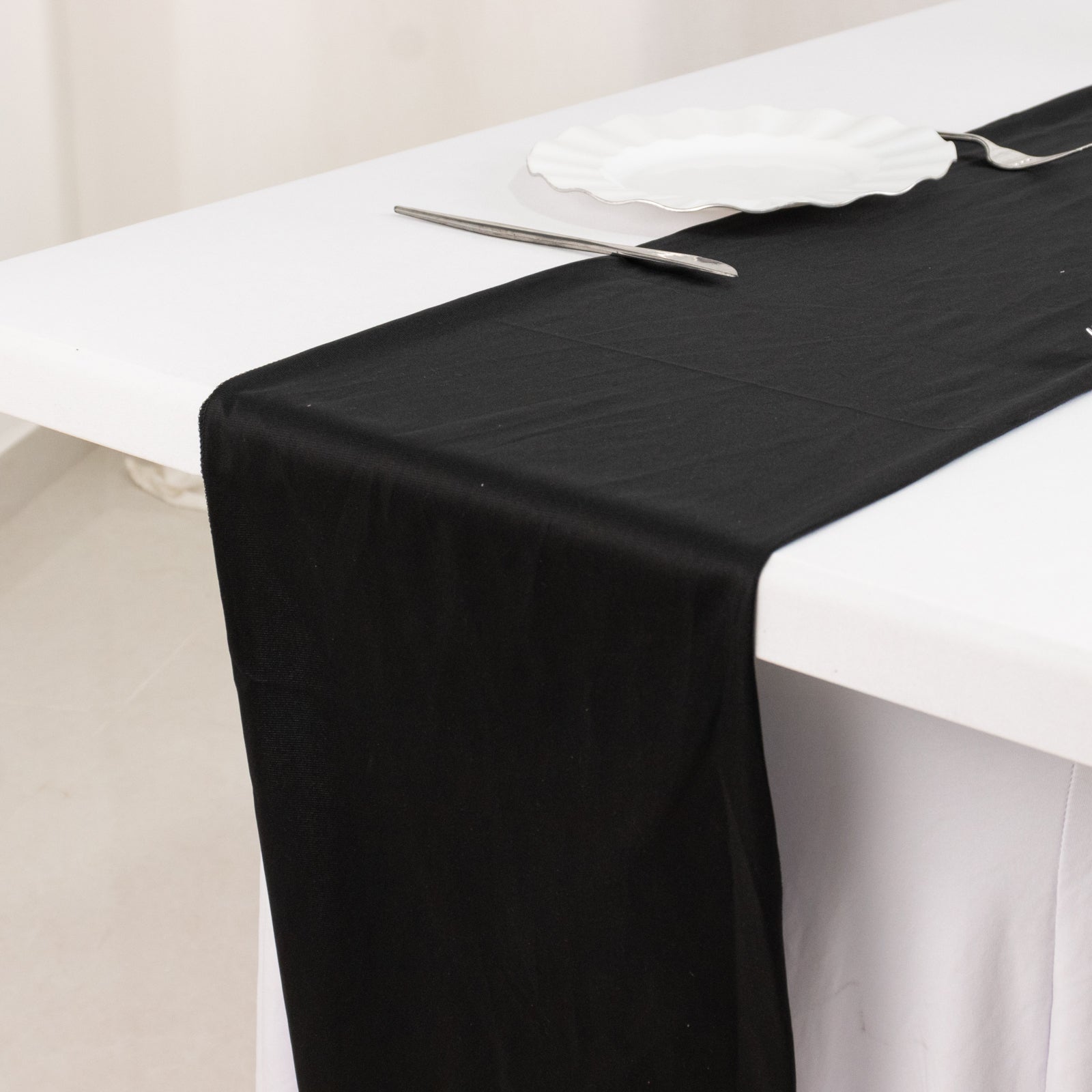 Premium Scuba Polyester 12x108 Table Runner Black - Wrinkle-Free Table Linen for Events & Weddings