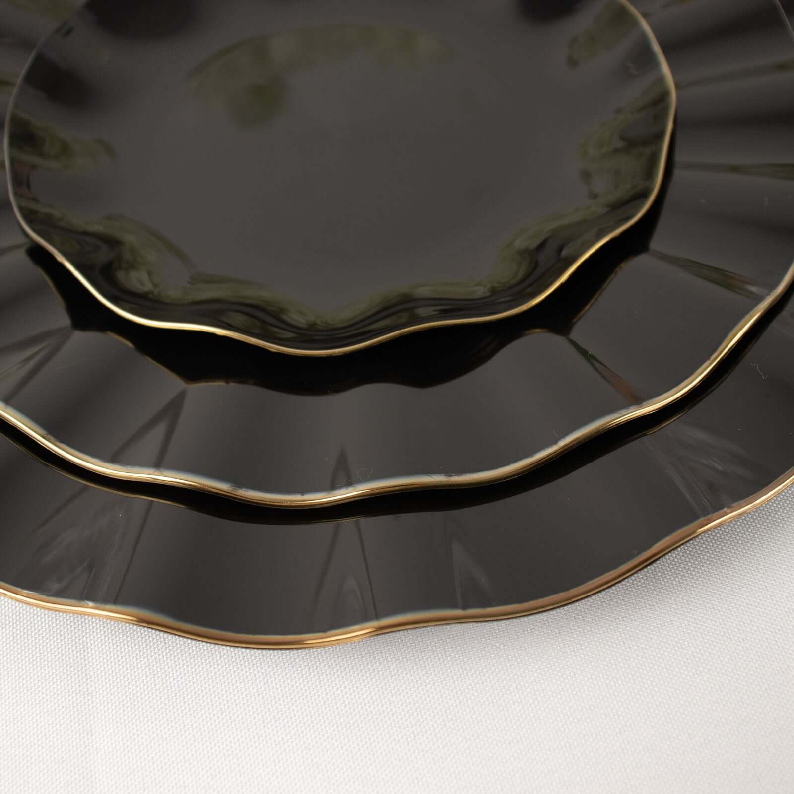 10-Pack Plastic 9 Round Dinner Plates in Black Ruffled Rim with Gold Edging - Sturdy Disposable Dinnerware