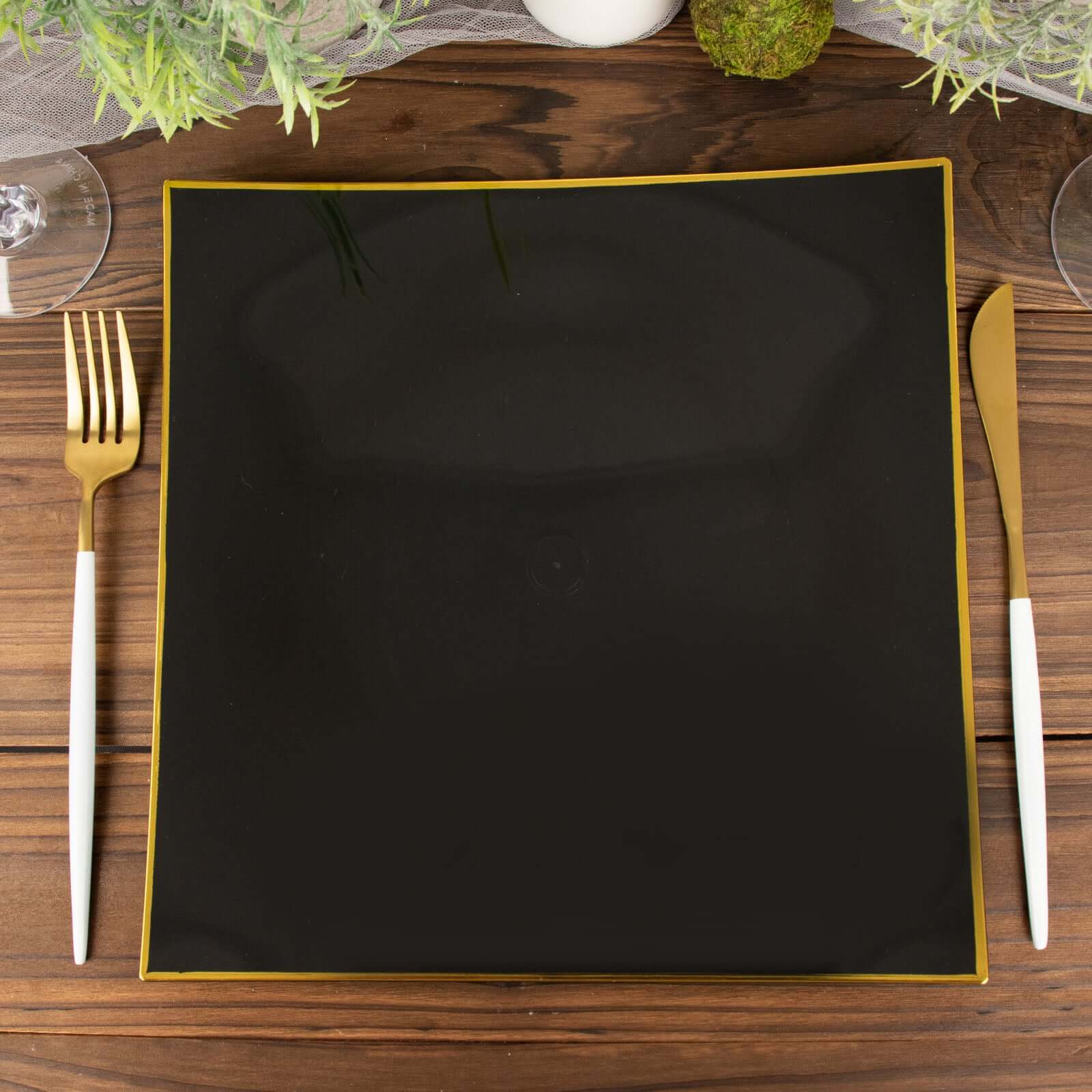 10-Pack Plastic 10 Square Dinner Plates in Black Concave Style with Gold Rim - Modern Disposable Party Plates