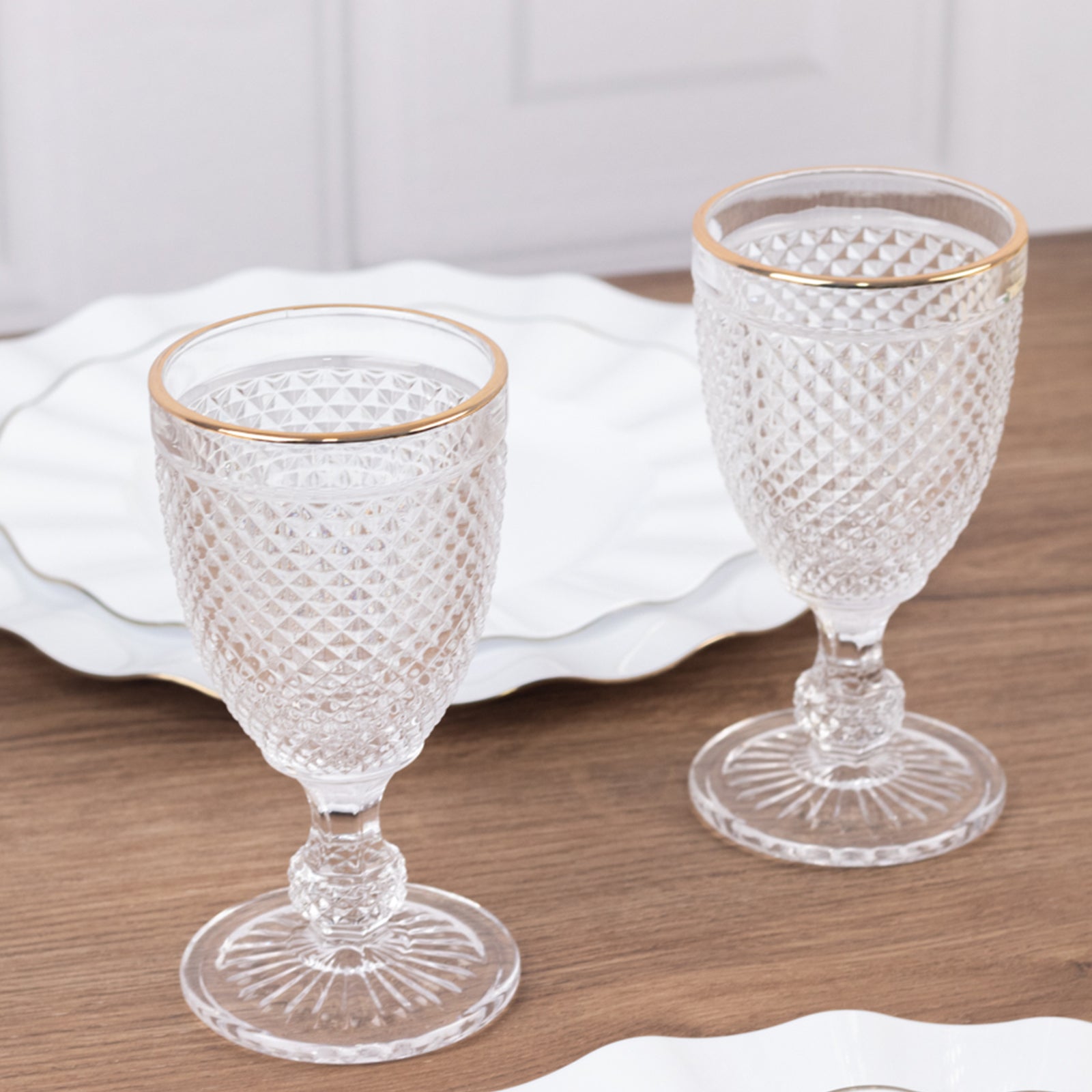 6-Pack Vintage Wine Glasses with Gold Rim and Embossed Diamond Pattern Clear - Crystal 8oz Short Stem Goblets for Cocktails 6