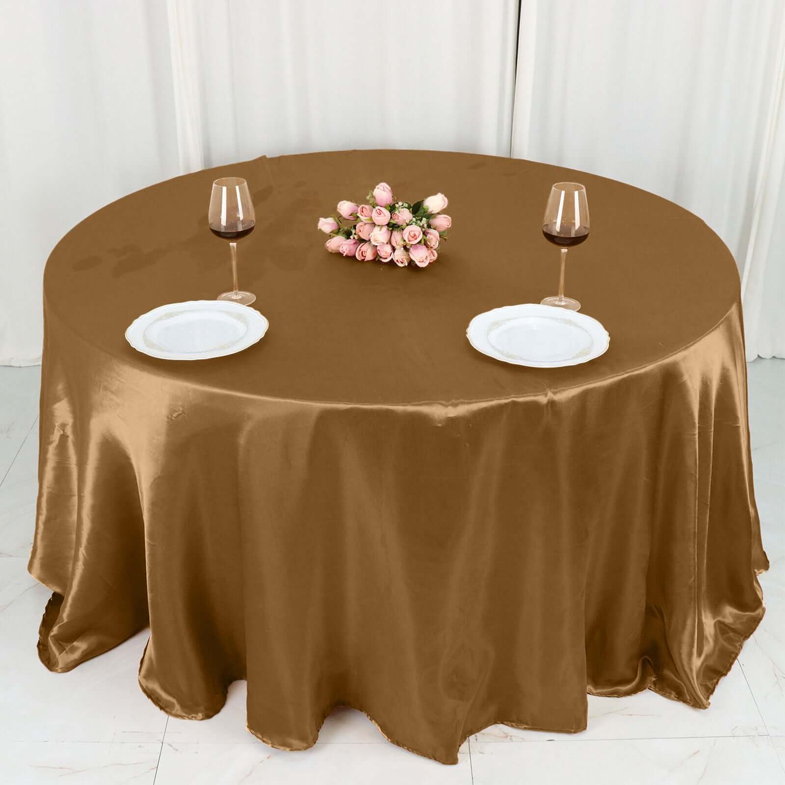 Satin 132 Round Tablecloth Gold - Stylish Seamless Table Cover for Weddings & Events