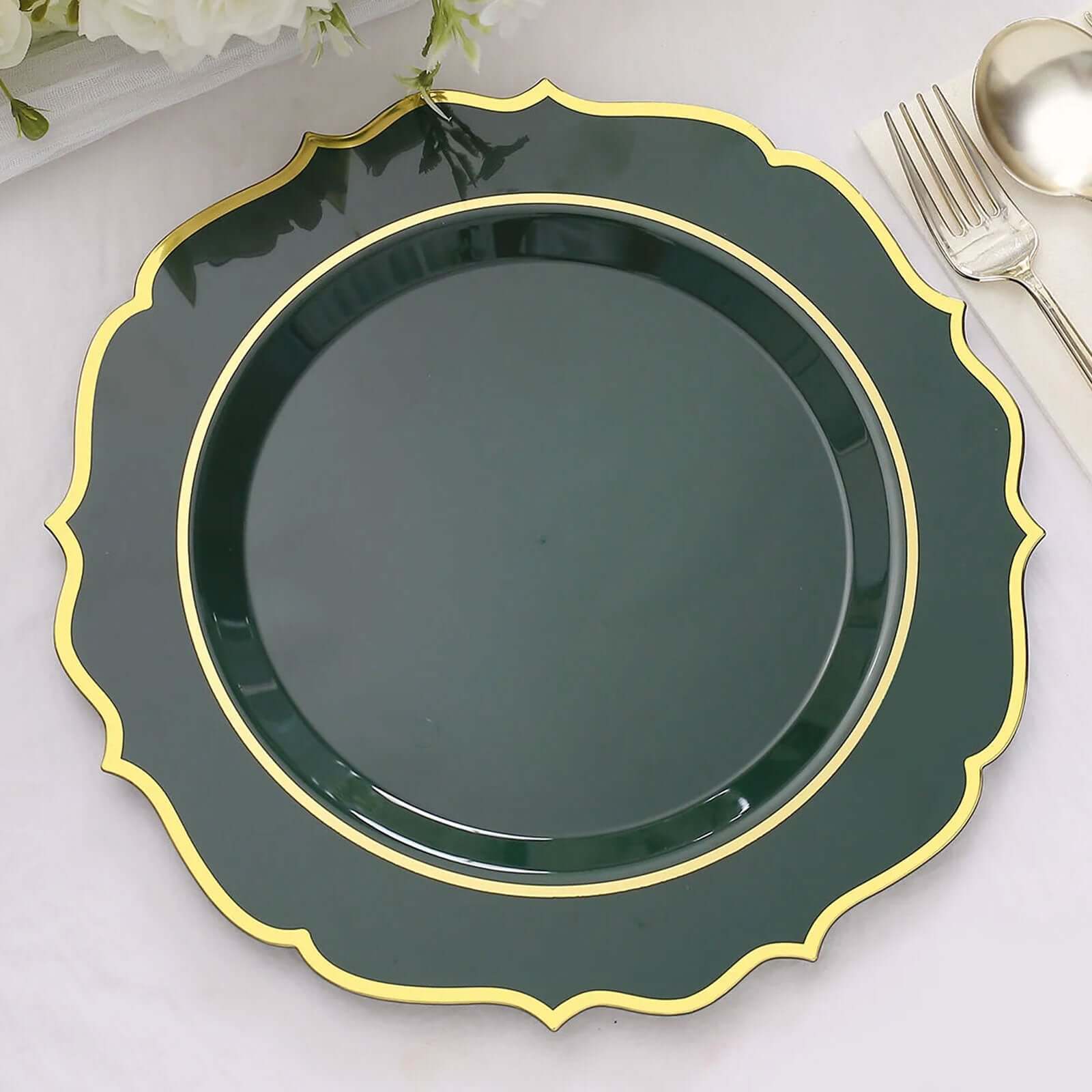 10-Pack Plastic 10 Round Dinner Plates in Hunter Emerald Green with Gold Scalloped Rim - Disposable Party Plates