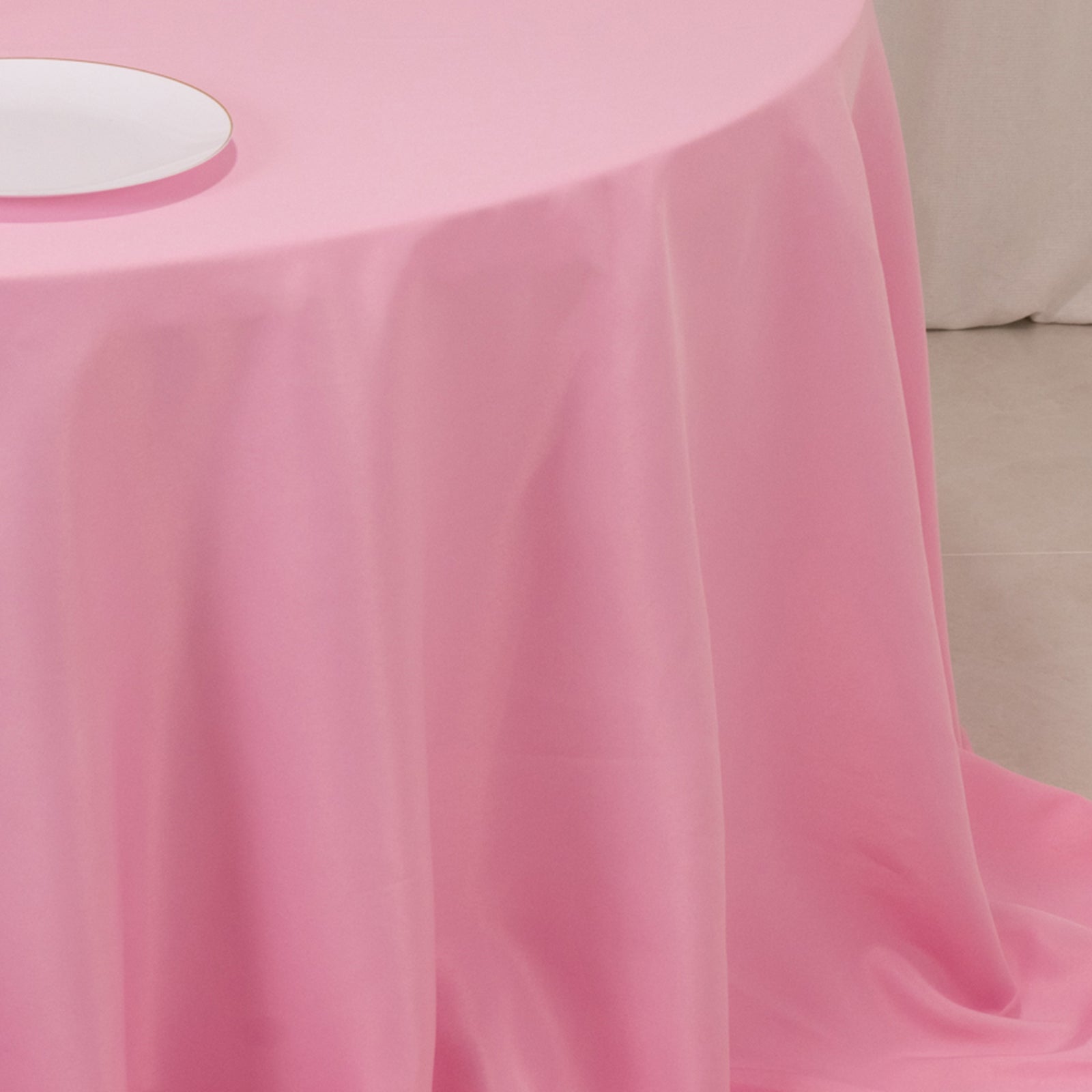 Premium Polyester 132 Round Tablecloth Pink - Seamless 220GSM Wrinkle-Resistant Table Cover