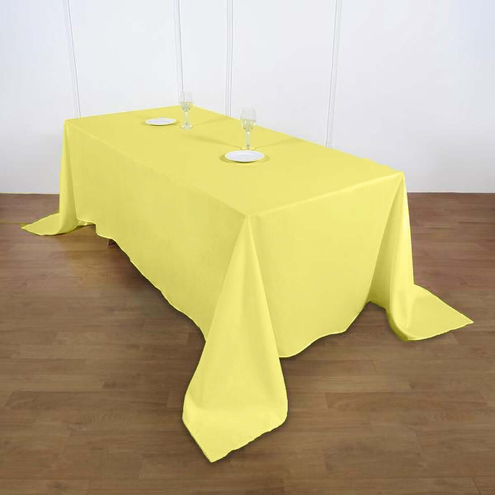 Polyester 90x132 Rectangle Tablecloth Yellow - Seamless Wrinkle-Resistant Table Cover