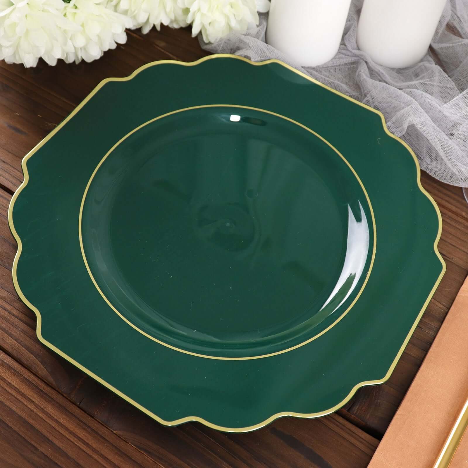 10-Pack Plastic Dinner Plates in Hunter Emerald Green Baroque Design with Scalloped Gold Rim - Heavy Duty Disposable Party Plates 11