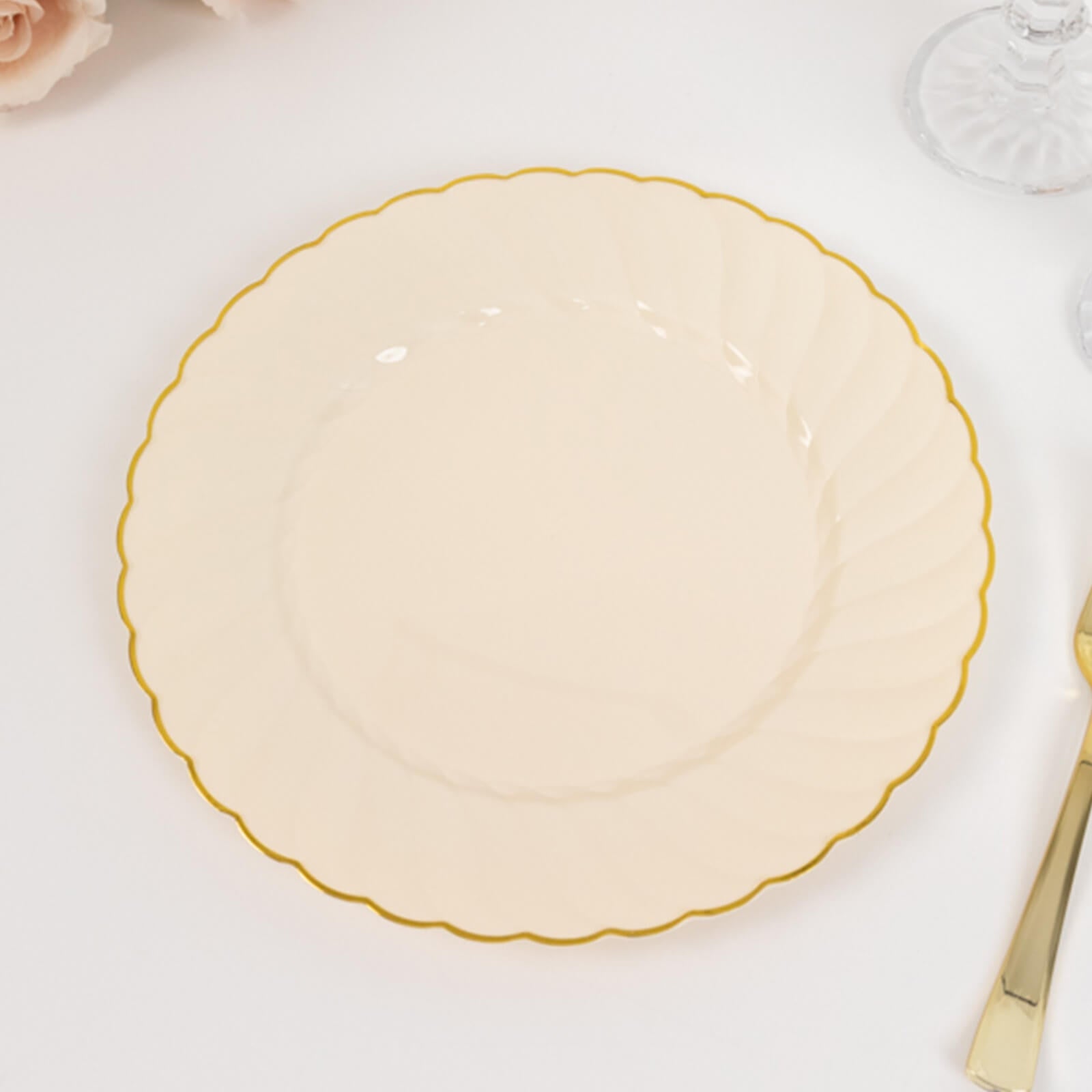 10-Pack Plastic 10 Round Dinner Plates in Ivory with Gold Flair Rim - Disposable Party Plates