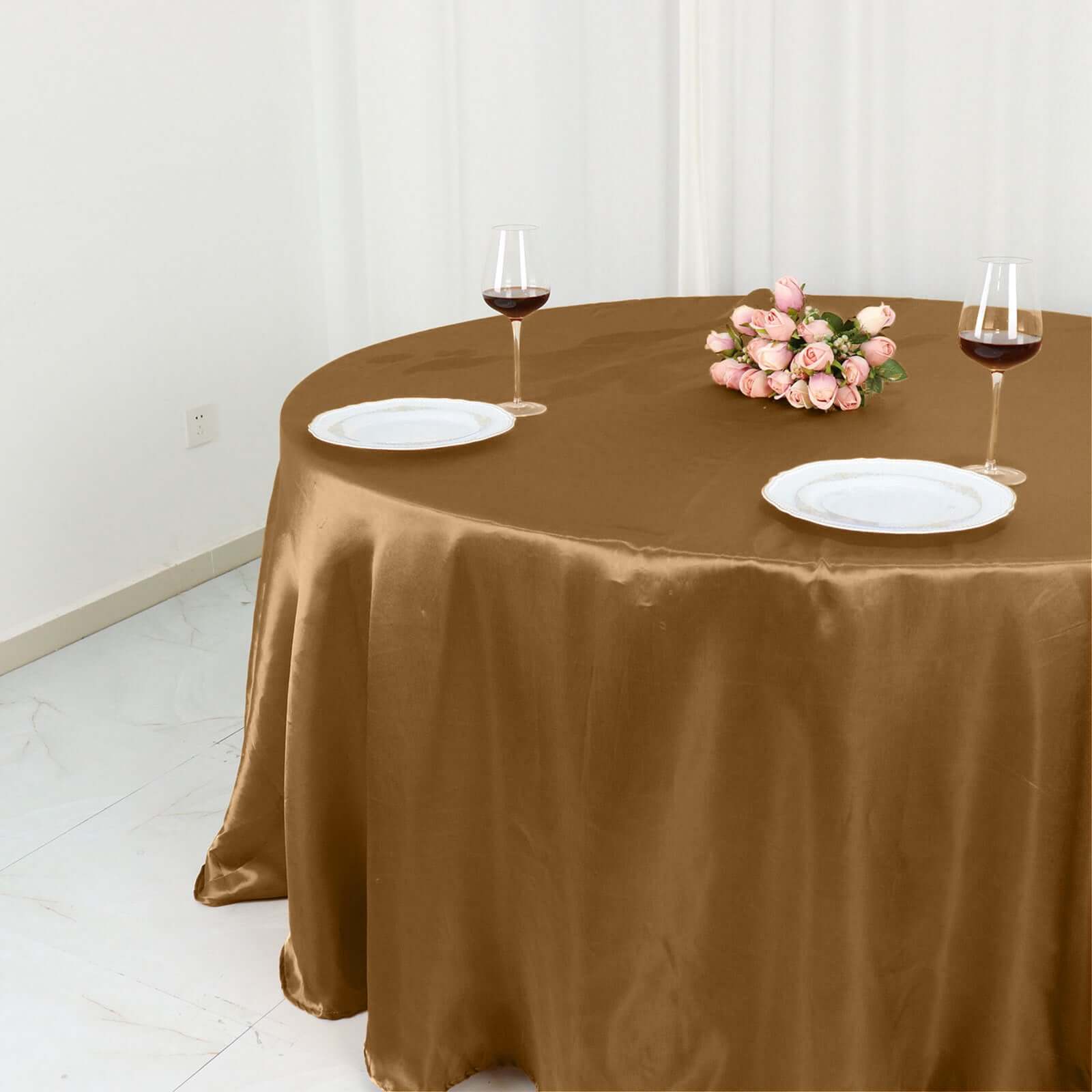 Satin 132 Round Tablecloth Gold - Stylish Seamless Table Cover for Weddings & Events