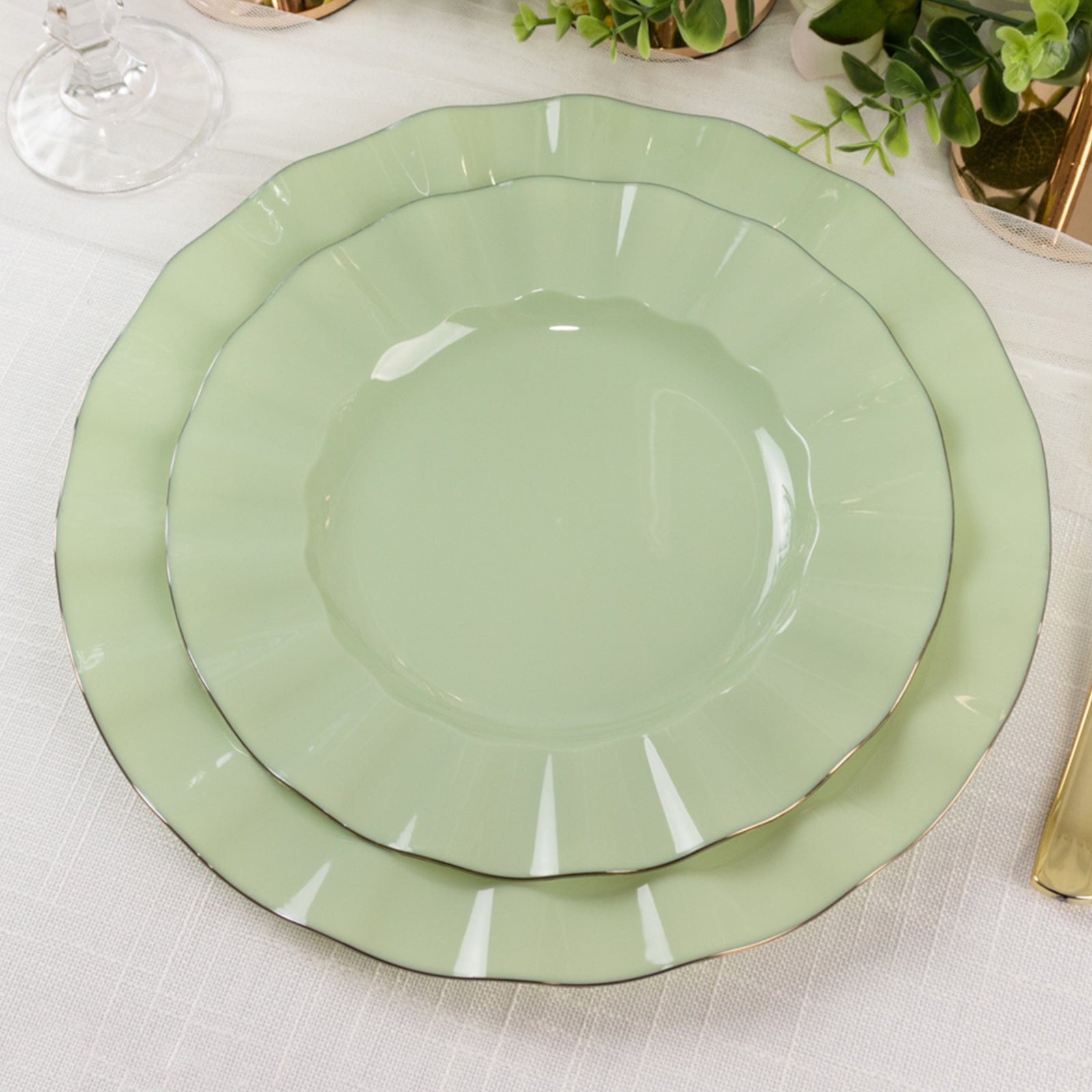 10-Pack Plastic 9 Round Dinner Plates in Sage Green Ruffled Rim with Gold Edging - Sturdy Disposable Dinnerware