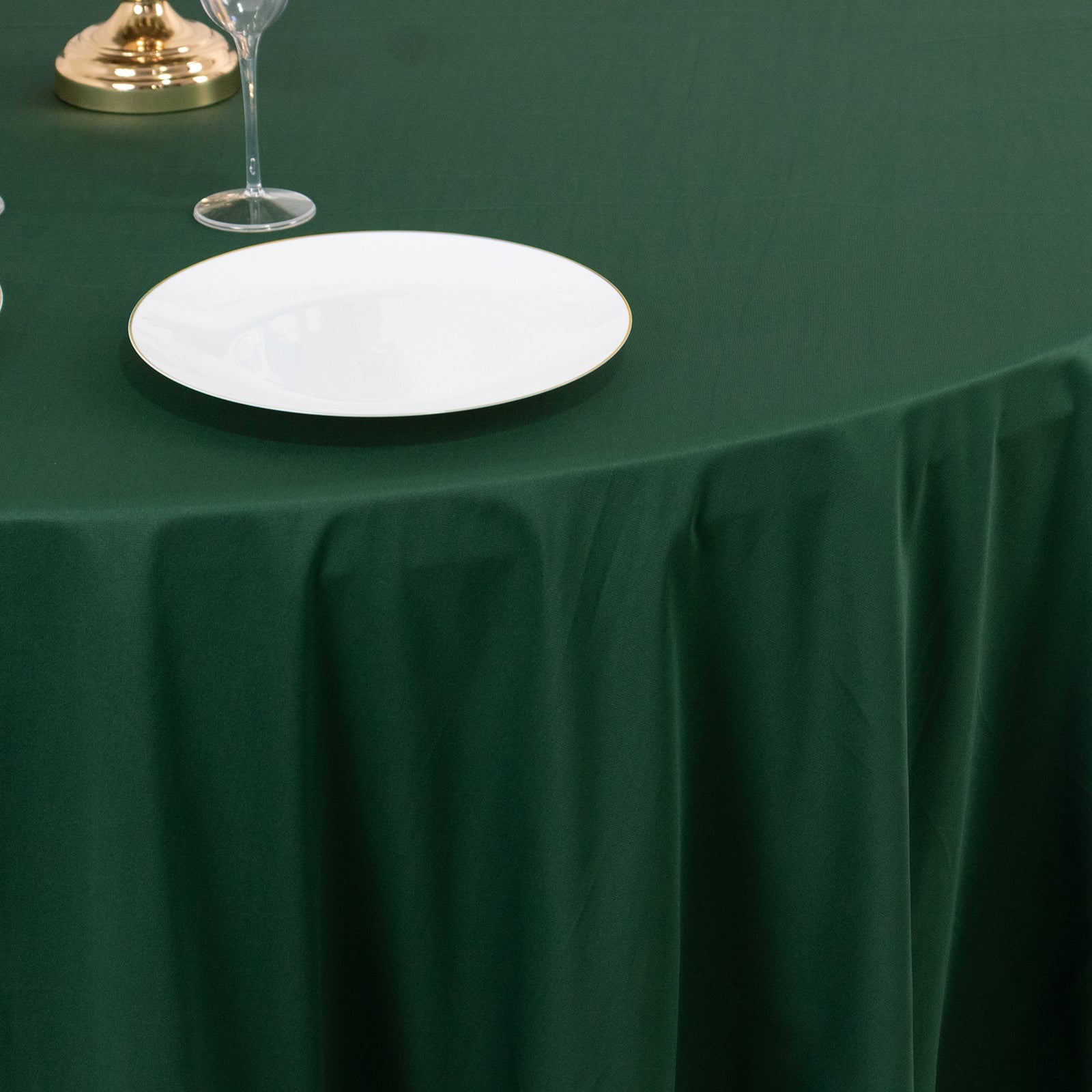 Premium Scuba Round 108 Tablecloth Hunter Emerald Green - Wrinkle Free & Stain Resistant Table Cover