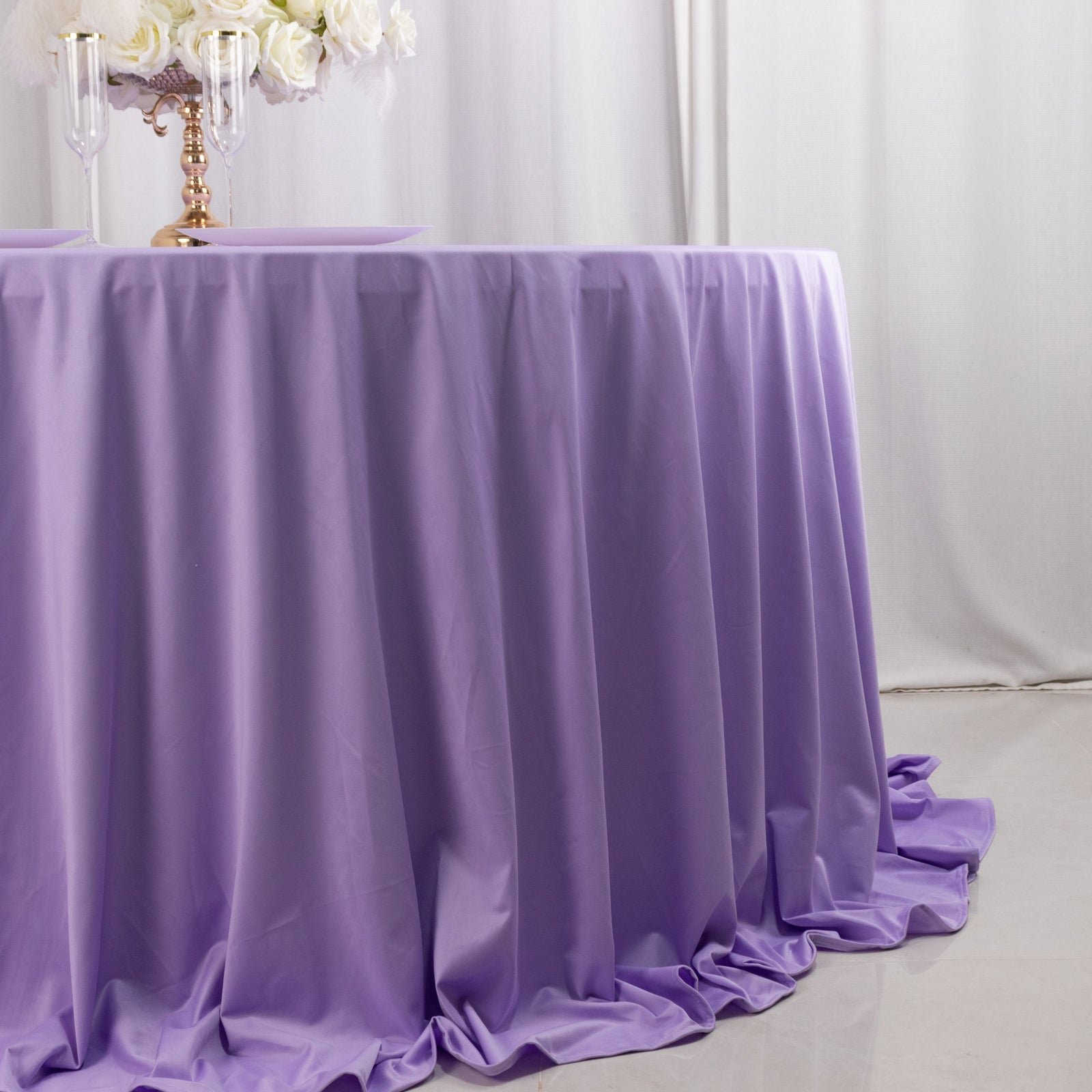 Premium Scuba Round 132 Tablecloth Lavender Lilac - Wrinkle Free & Stain Resistant Seamless Table Cover