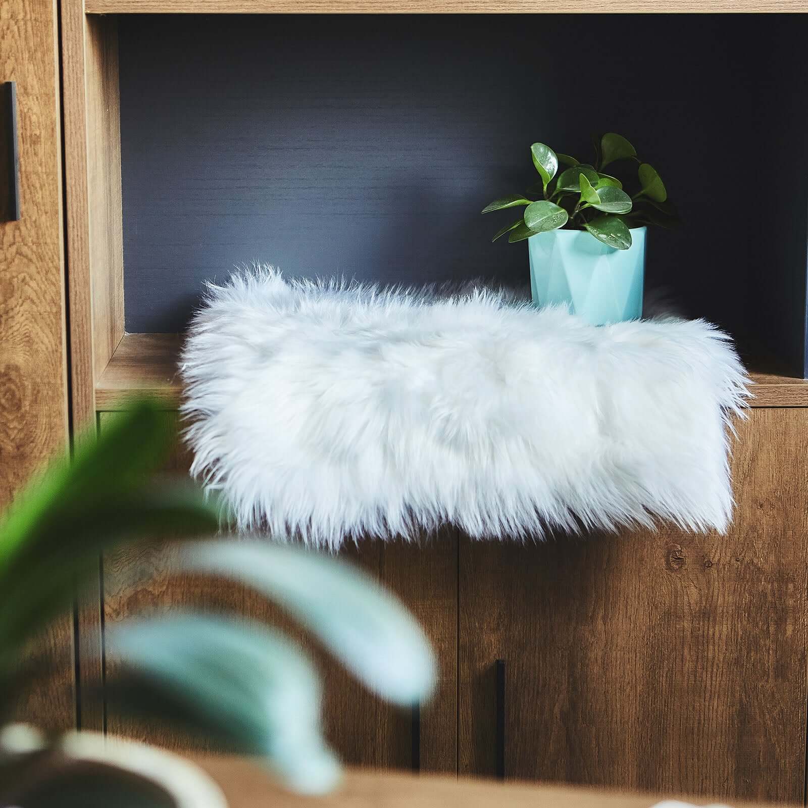 Faux Sheepskin 20 Cushion Cover with Soft Plush Finish White - Stylish Small Shag Area Rug for Events