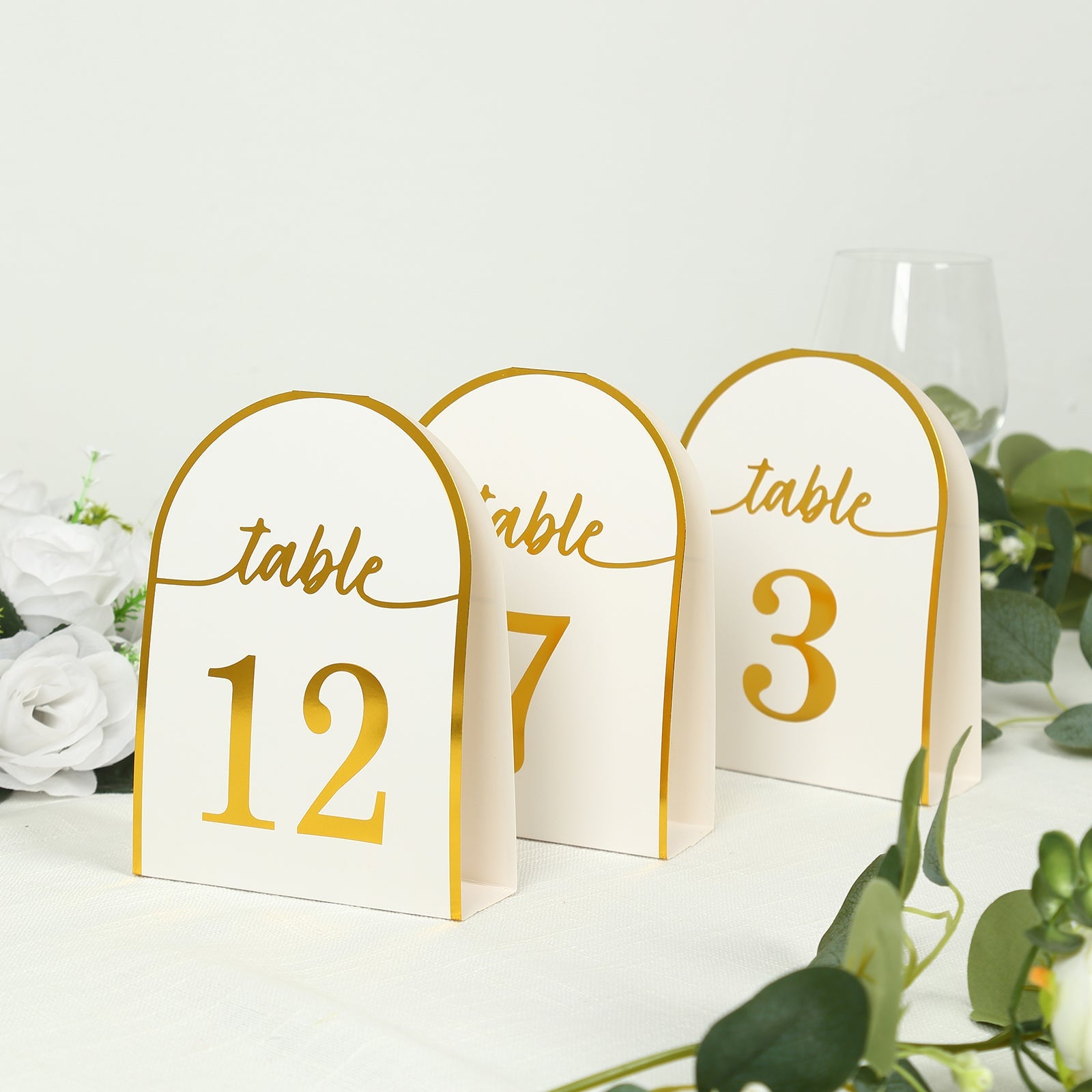 25-Pack Paper Wedding Table Numbers 1-25 White Arch Cutout Design - Sleek & Modern Free Standing Double Sided Table Tent Cards with Metallic Gold Foil Numbers 7