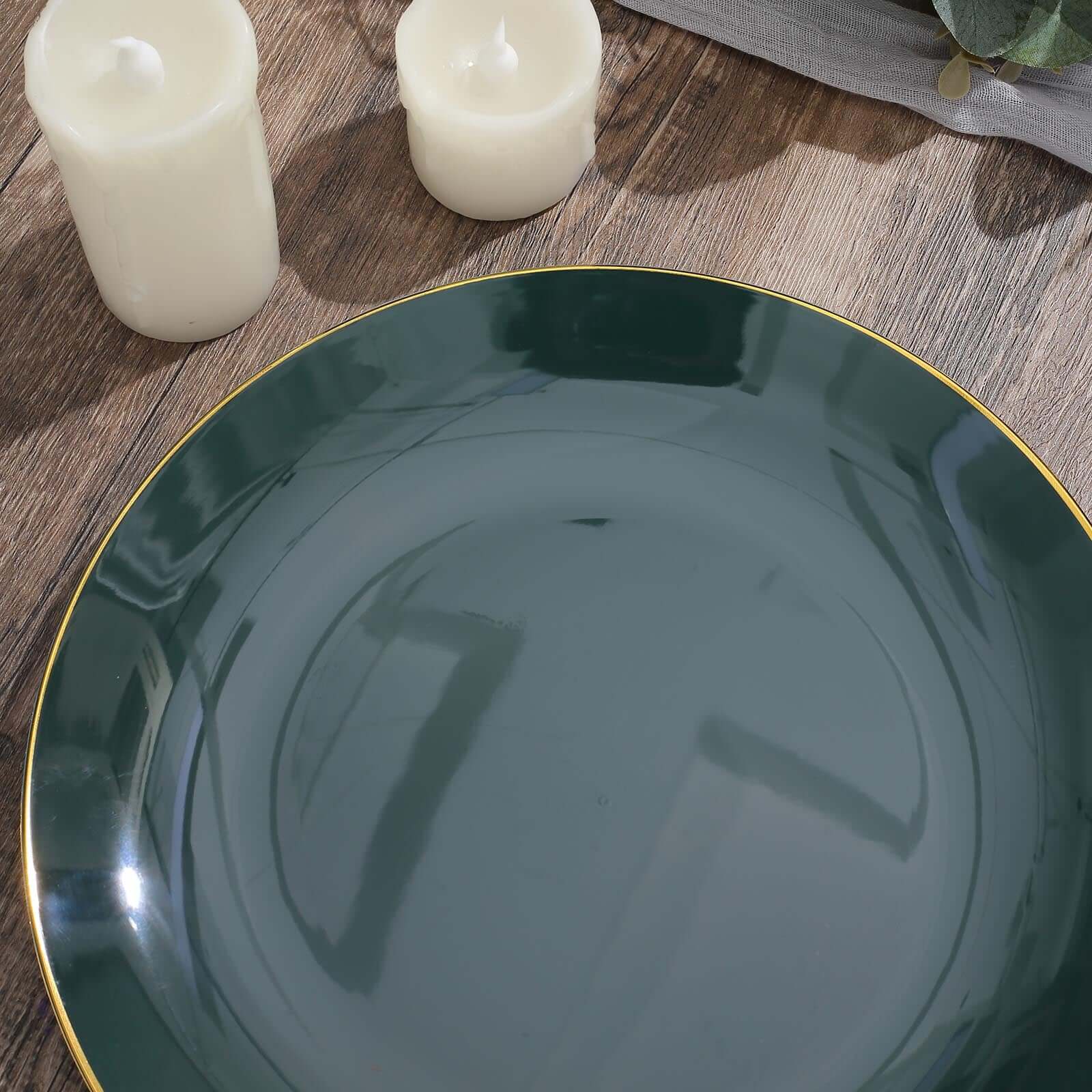 10-Pack Plastic 10 Round Dinner Plates in Hunter Emerald Green with Gold Rim - Glossy Disposable Party Plates
