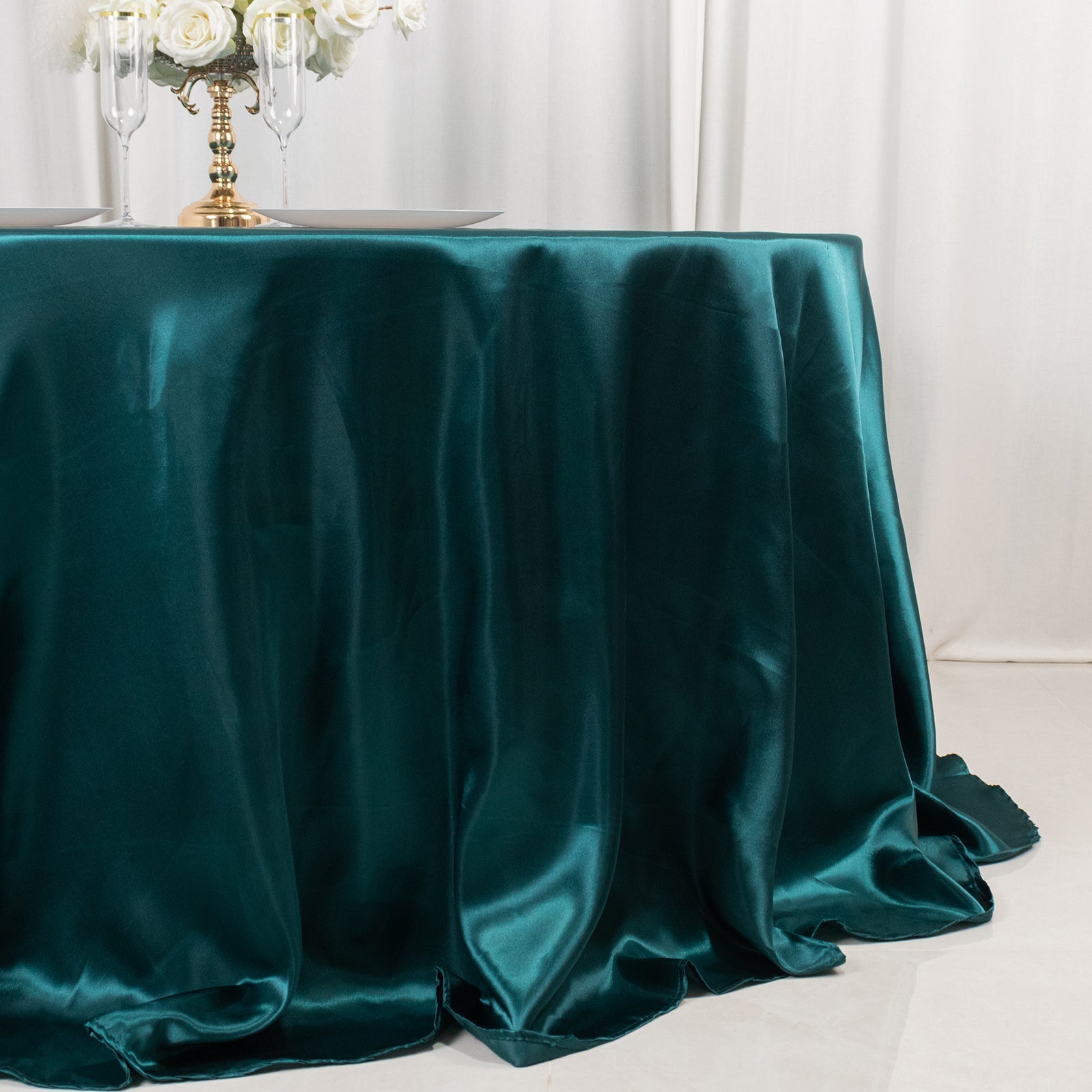 Satin 132 Round Tablecloth Peacock Teal - Stylish Seamless Table Cover