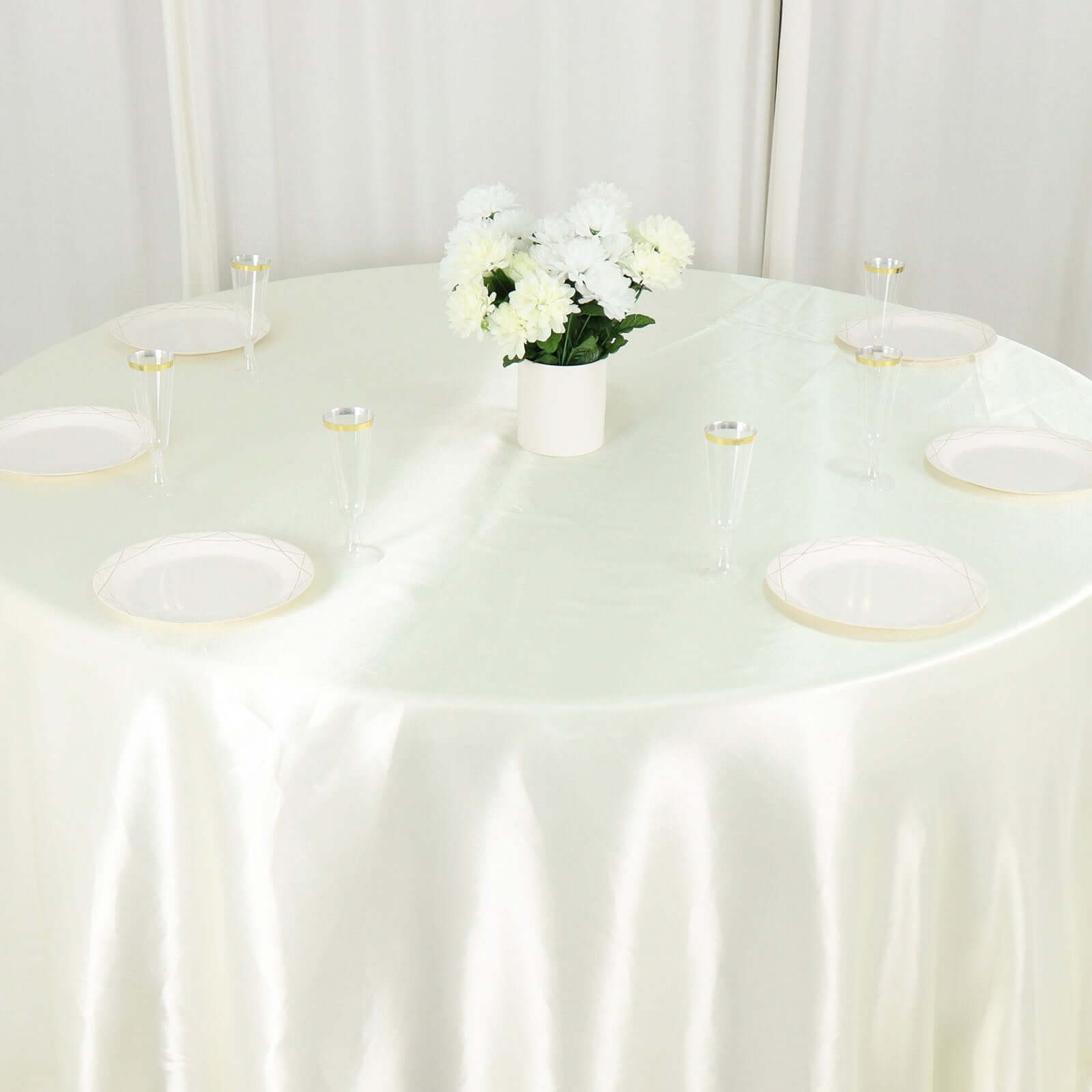 Satin 132 Round Tablecloth Ivory - Stylish Seamless Table Cover